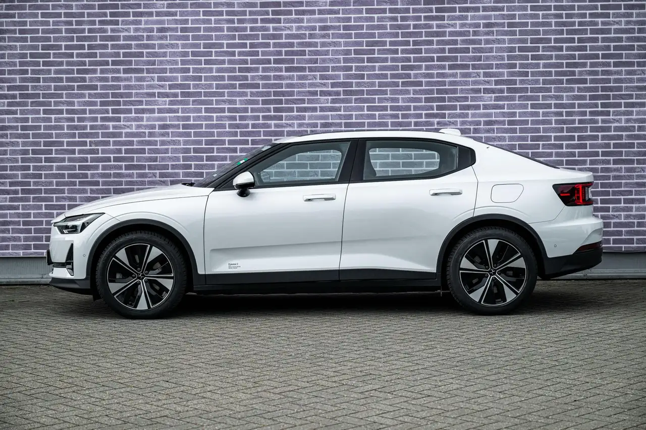 Polestar 2 2023