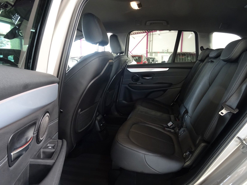BMW 218 GRAN TOURER 218 d LUXURY LINE*AHK*CAM* — photo 11