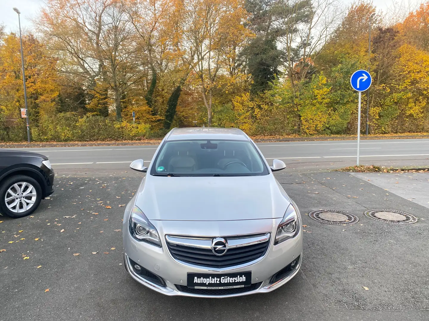 Opel Insignia Insignia ST 2.0 CDTI Sport NAVI XENON KAMERA LEDER Silber - 2
