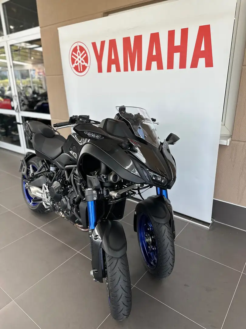 Yamaha Niken Šedá - 2