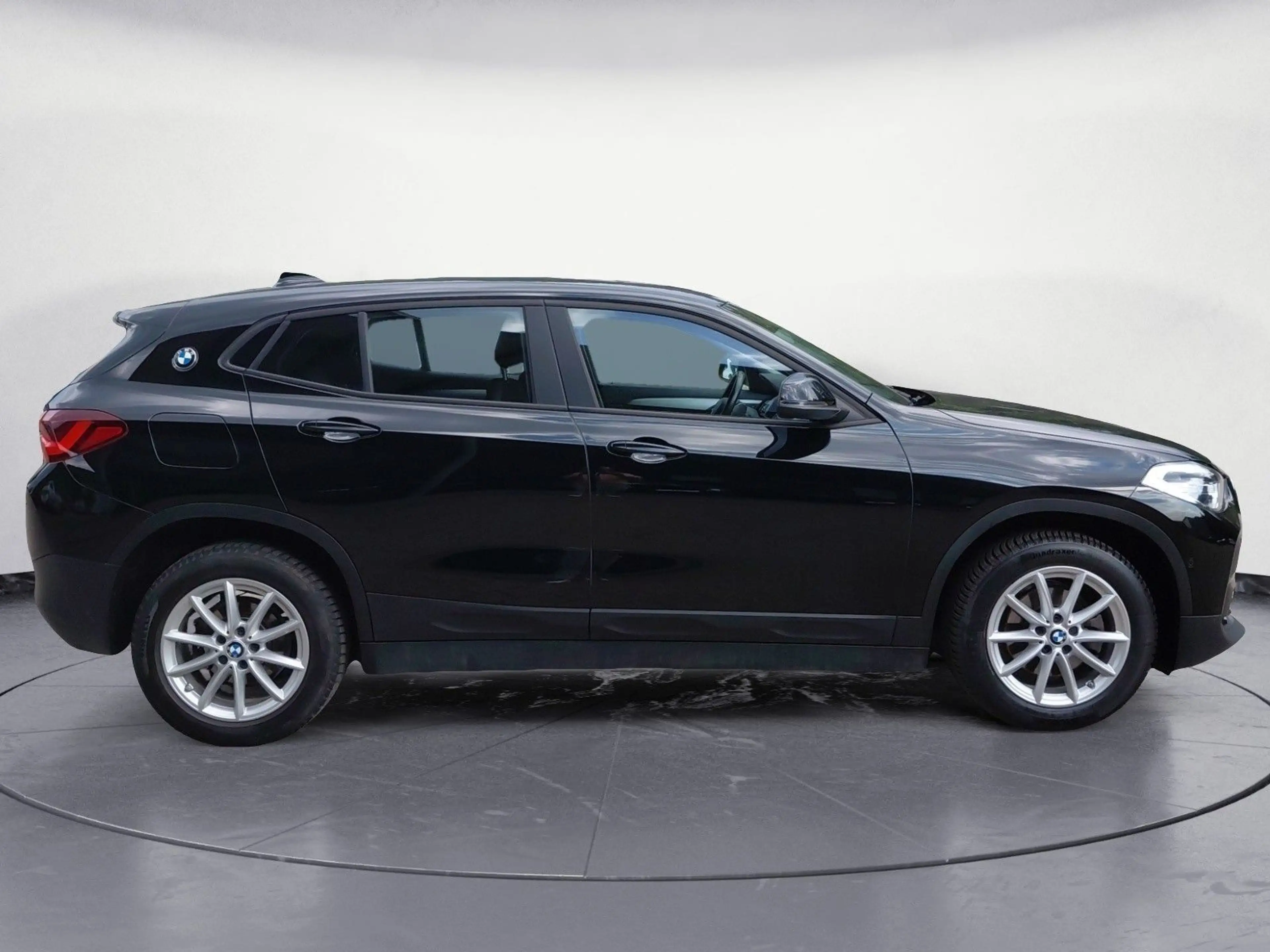 BMW X2 sDrive18i Advantage Klimaaut. PDC MF Lenkrad — photo 7