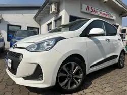 Hyundai i10 1.2 Style+2.HAND+KLIMATRONIK+E.SCHIEBEDACH+PDC+SHZ+SPUR.H+TEMPOMAT+TÜV:NEU