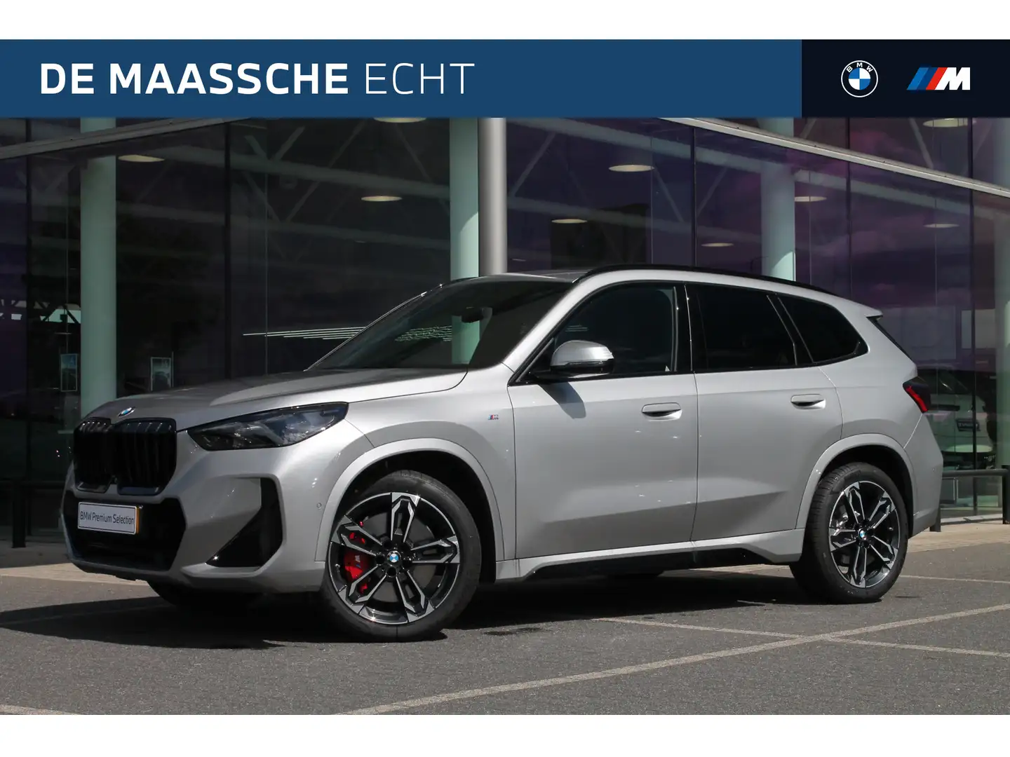 BMW X1 sDrive20i High Executive M Sport Automaat / Panora Zilver - 1