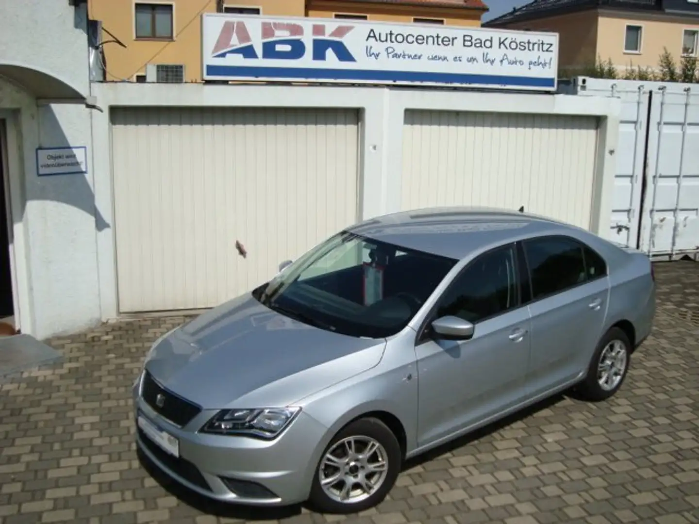 SEAT Toledo 1.2 TSI Style Salsa PDC/NUR 82TKM ! ! ! Argent - 2