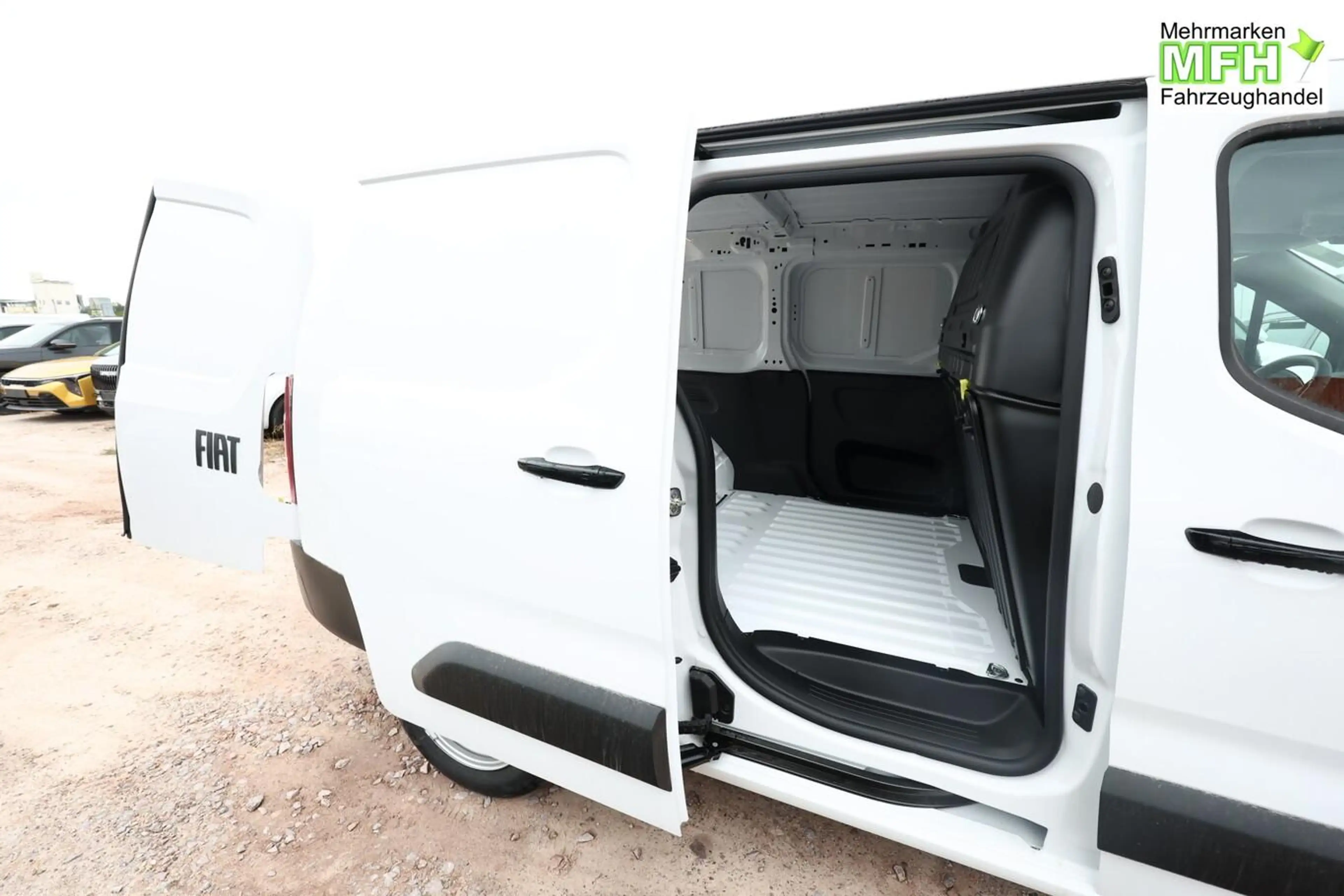 Fiat Doblo Kasten L2 AT8 SHZ MagicCargo Kam PDC CarPl 96 k... — photo 8