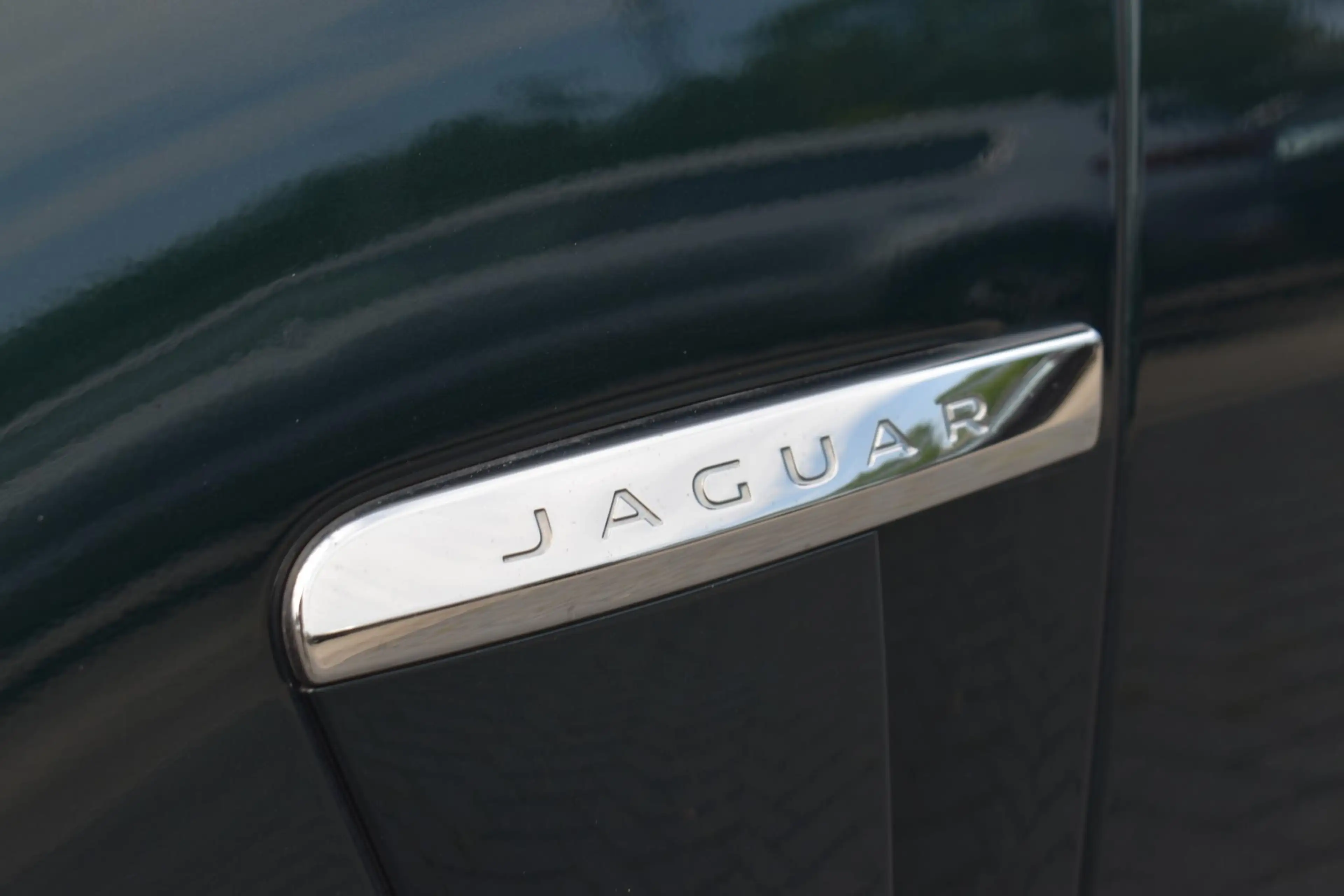Jaguar XF 2.0 LEDER NAVI LMV CRUISE — photo 18