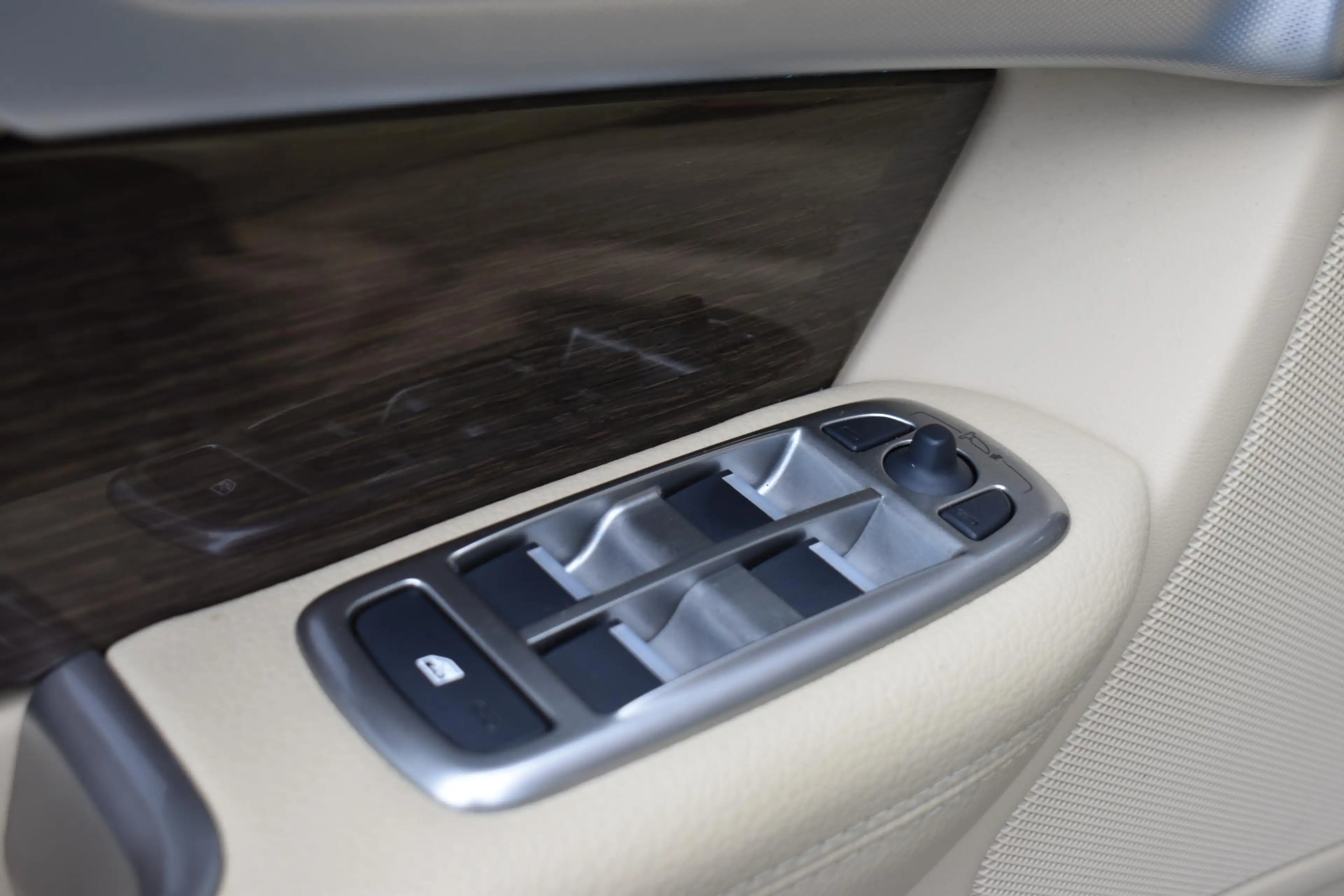 Jaguar XF 2.0 LEDER NAVI LMV CRUISE — photo 28