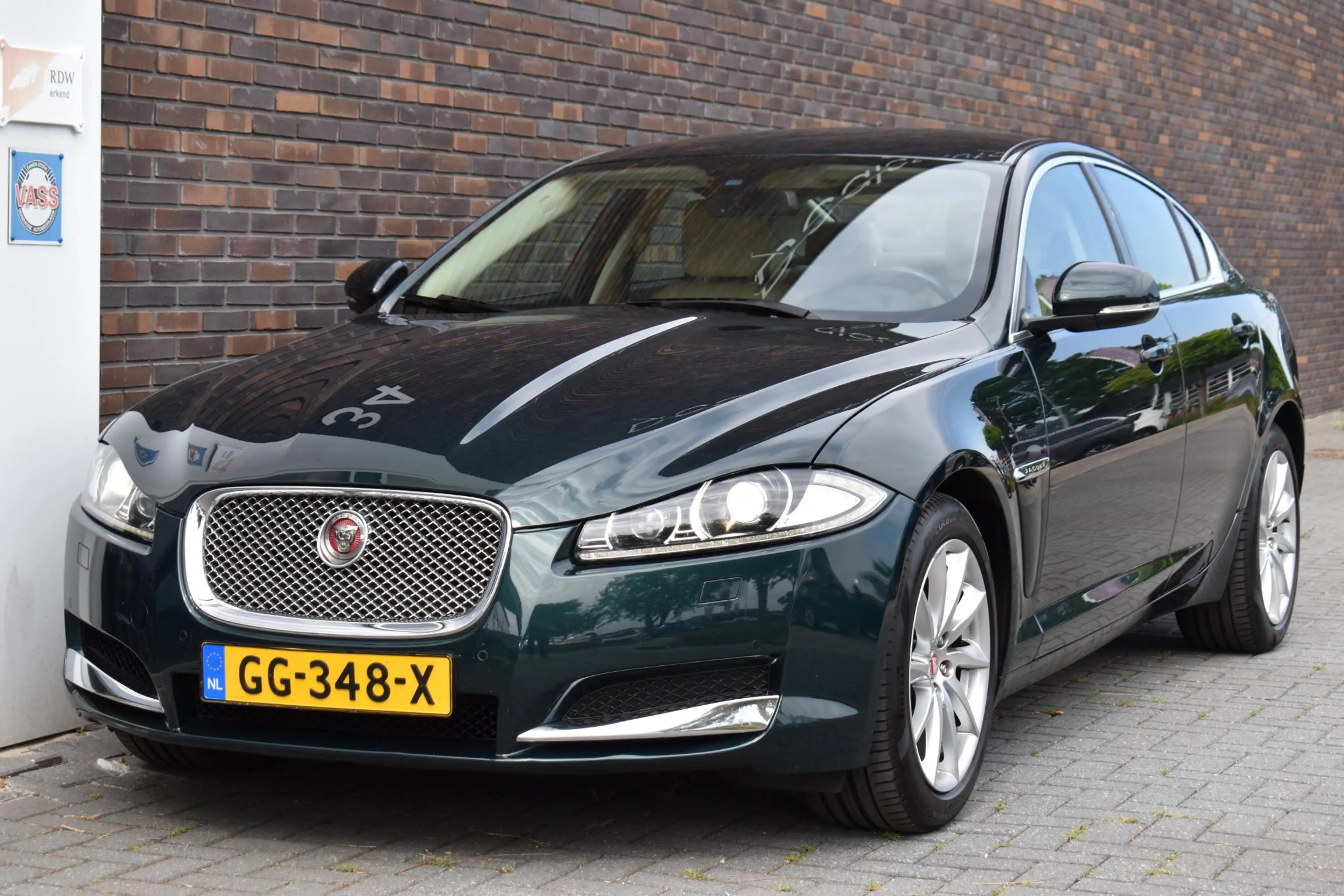 Jaguar XF 2.0 LEDER NAVI LMV CRUISE — photo 8