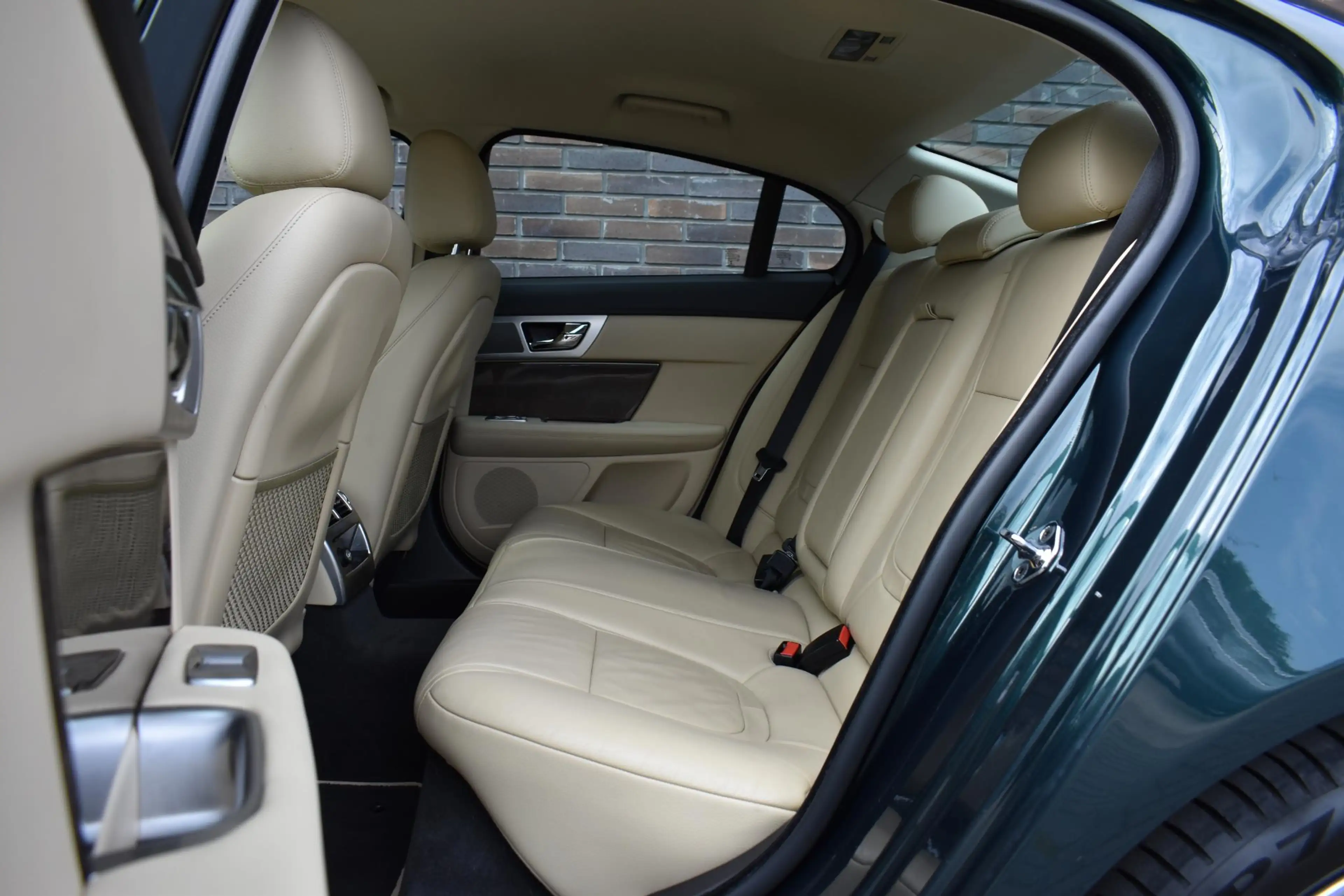 Jaguar XF 2.0 LEDER NAVI LMV CRUISE — photo 5
