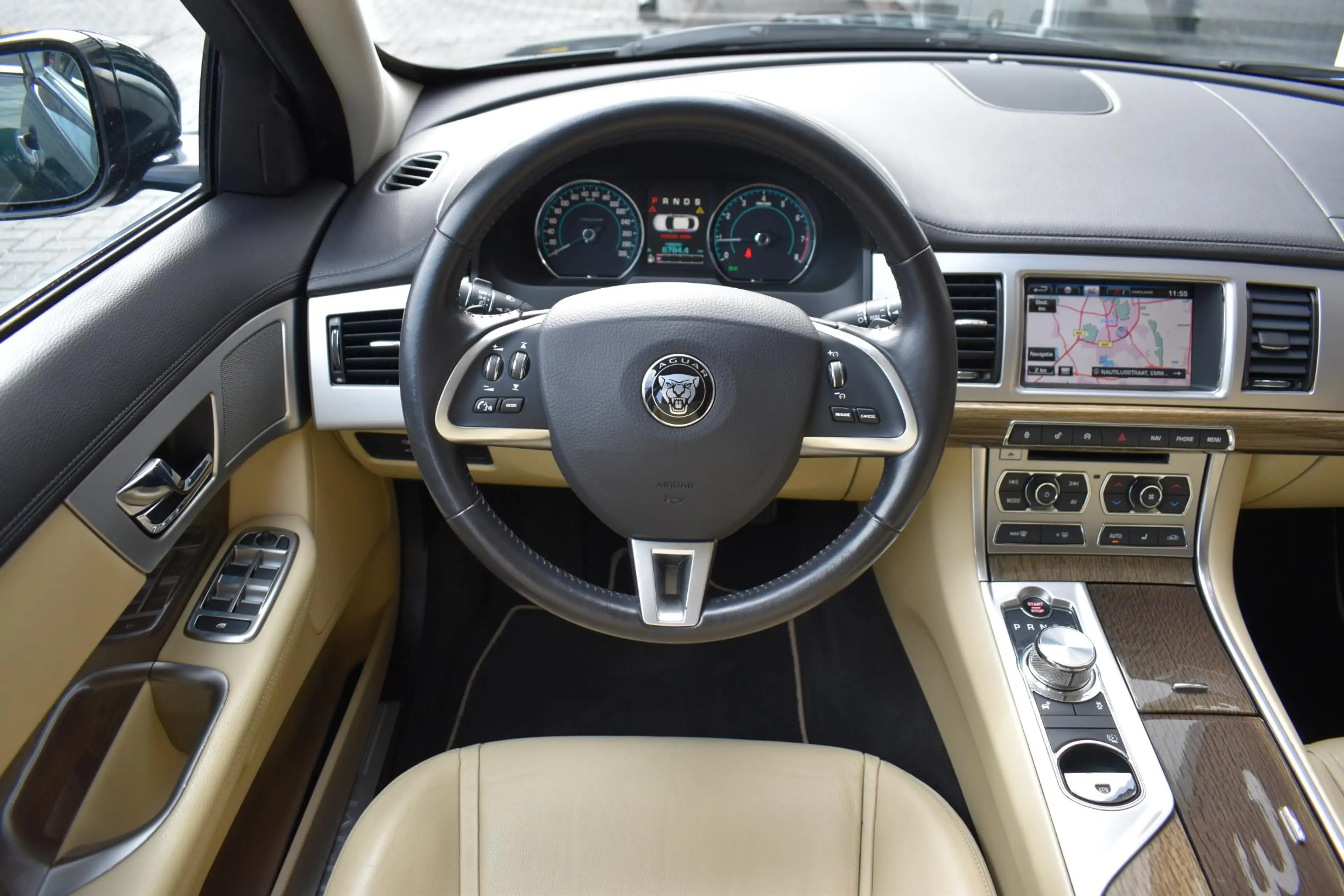 Jaguar XF 2.0 LEDER NAVI LMV CRUISE — photo 7