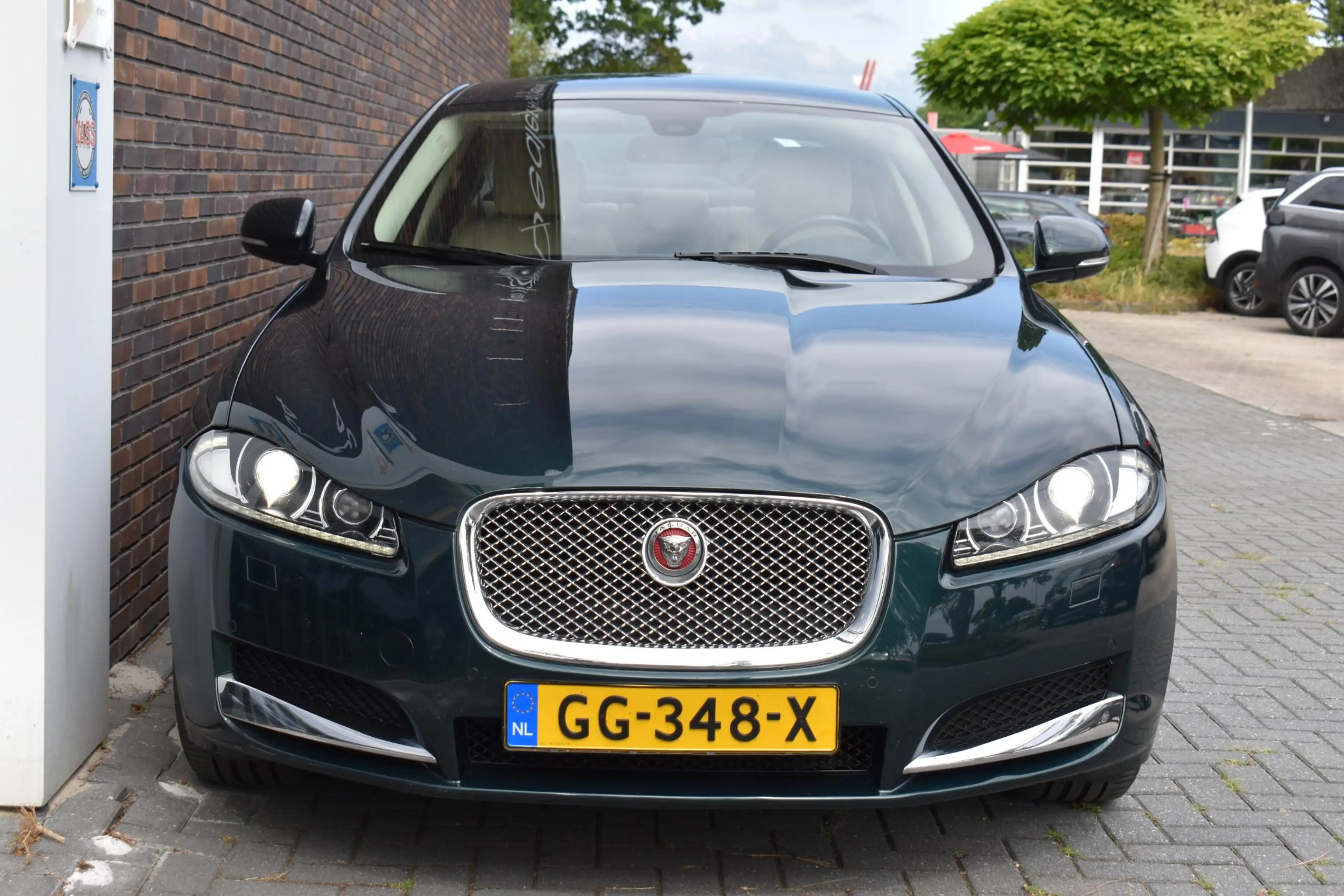 Jaguar XF 2.0 LEDER NAVI LMV CRUISE — photo 10
