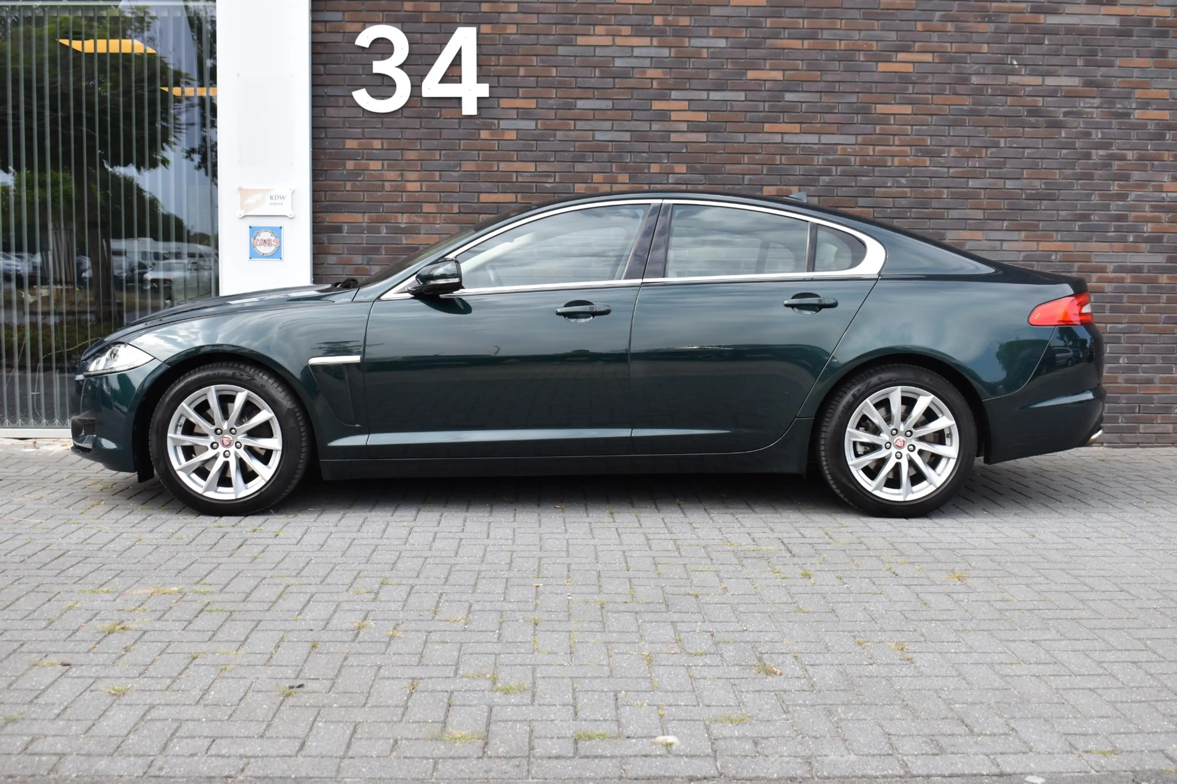 Jaguar XF 2.0 LEDER NAVI LMV CRUISE — photo 13