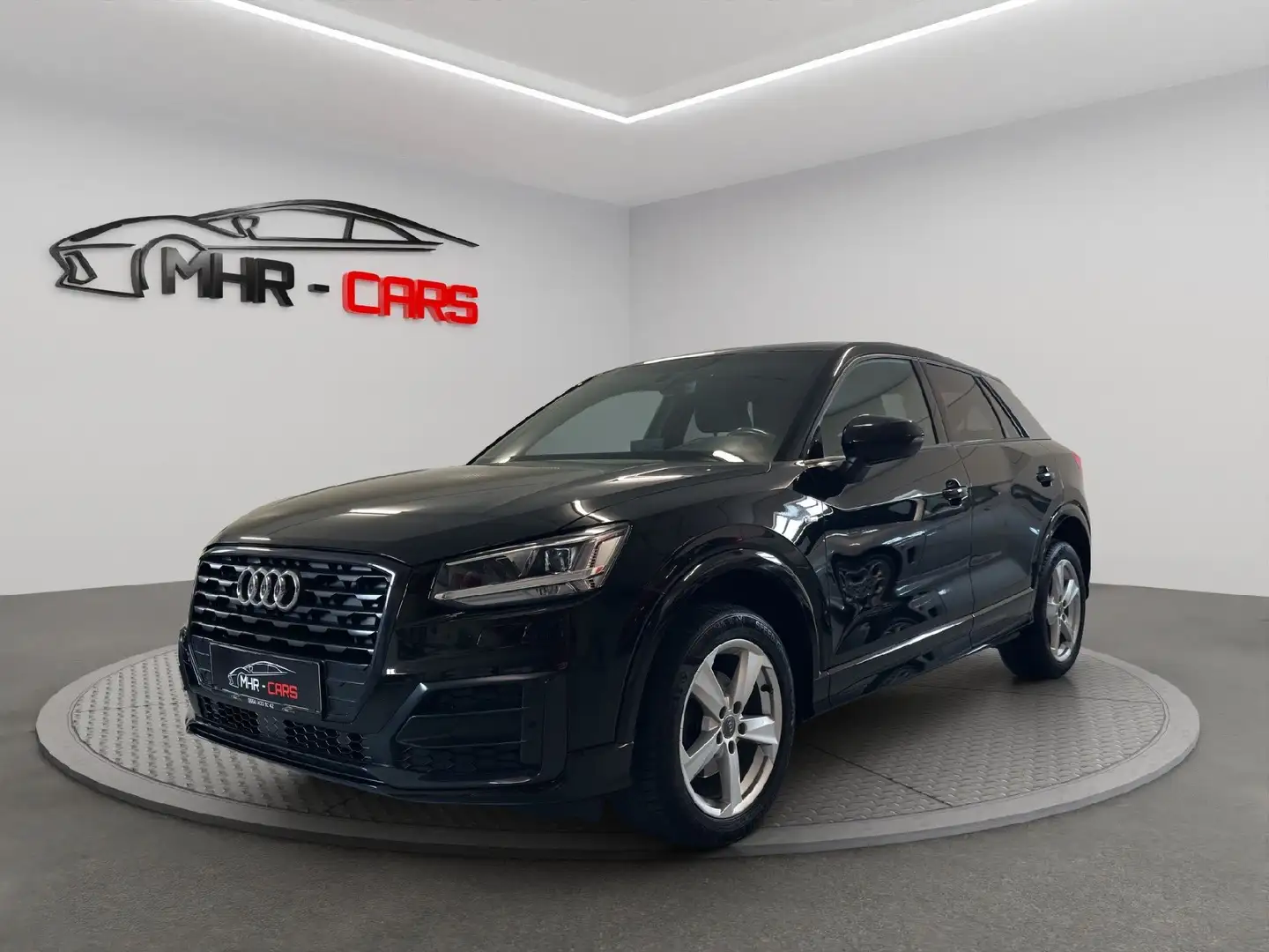 Audi Q2 1.6 TDI 30 TDI sport Schwarz - 1
