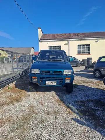 Nissan Terrano 5p 2.7 td SE