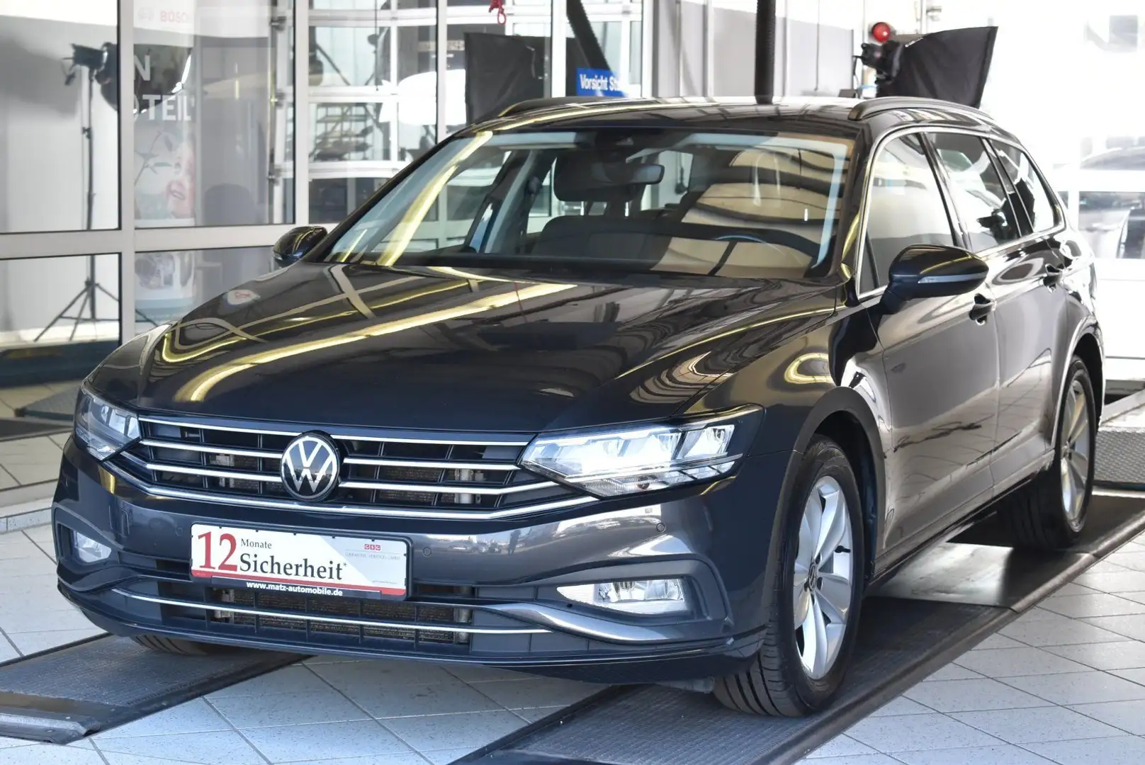 Volkswagen Passat Variant 2.0TDI DSG*AHK*ACC*Cockpit Digita Grau - 1