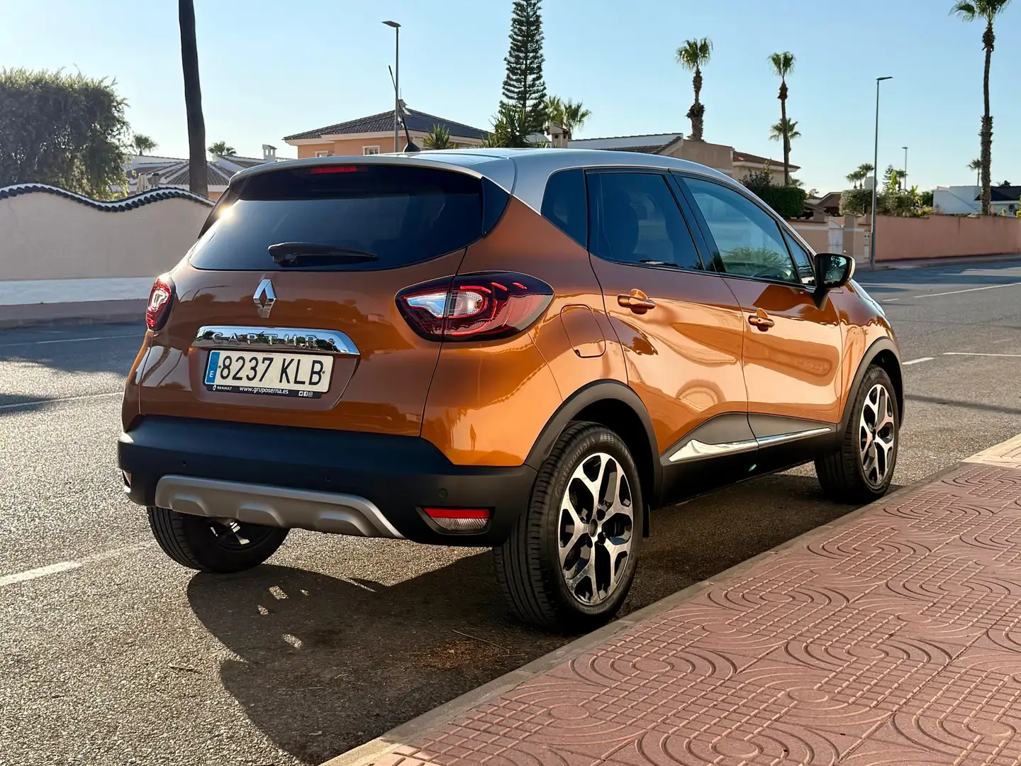 Renault Captur Captur TCe Energy Limited 66kW (4.75) Limited Naranja - 2
