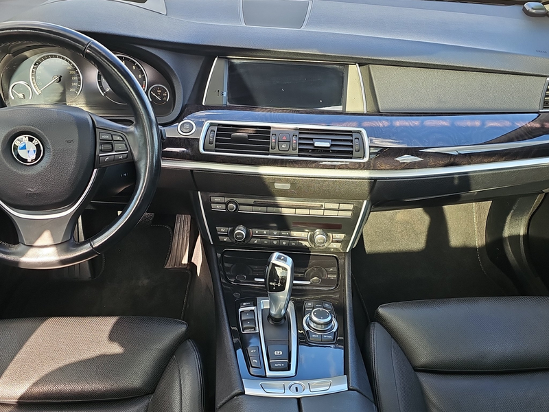 BMW 550 550 i GT*HU 11.27*Scheckheft*Top Ausstattung* — photo 11