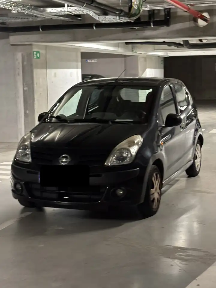 Nissan Pixo
