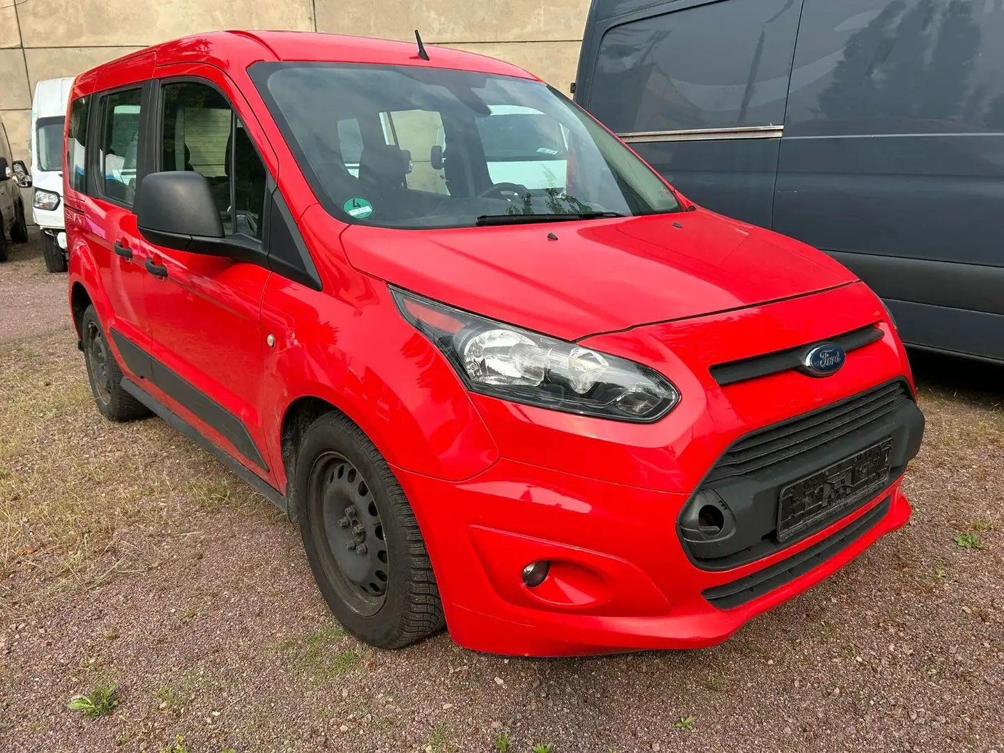 Ford Tourneo Connect Trend Rojo - 2