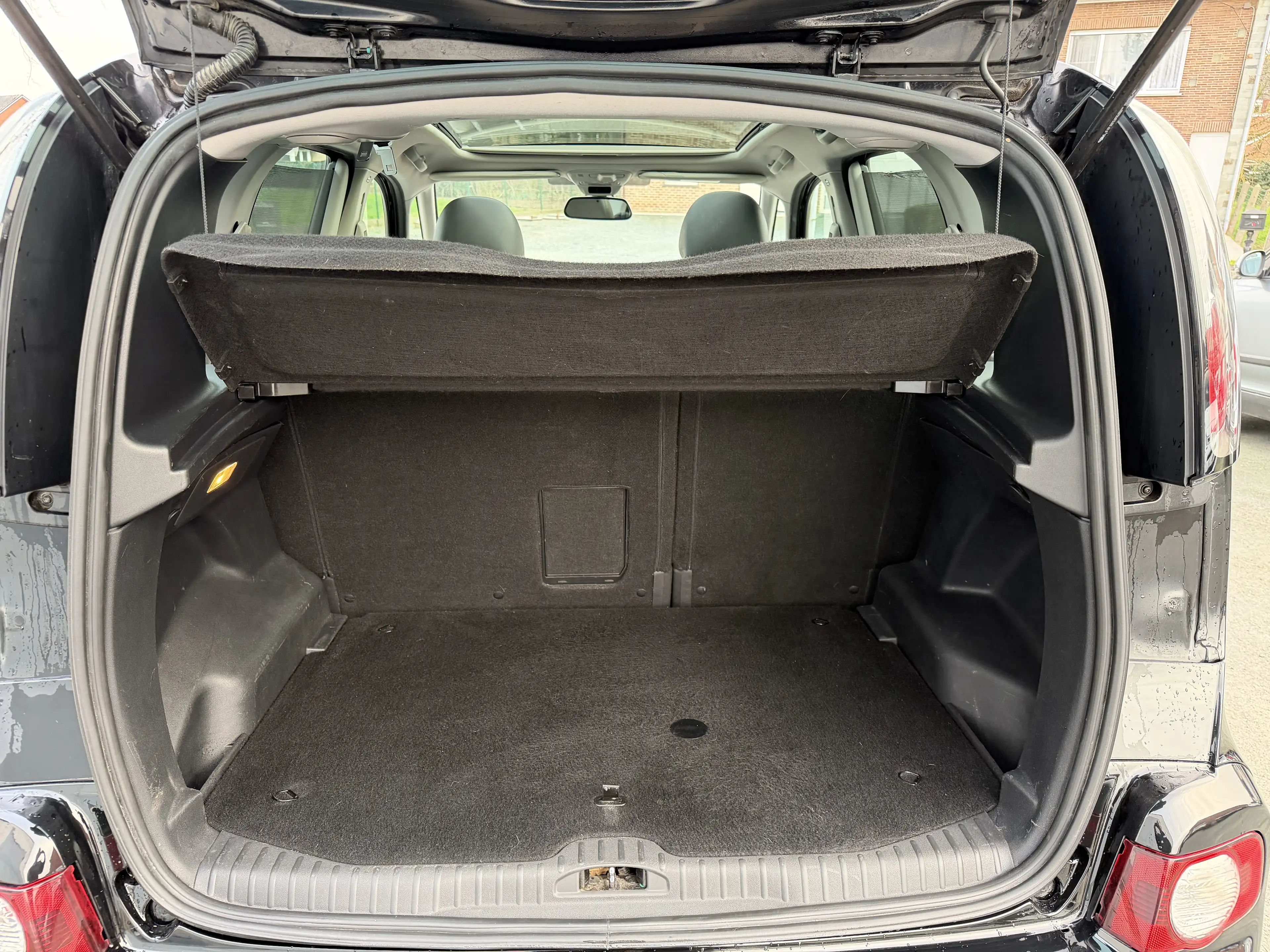 Citroen C3 Picasso 1.2 Exclusive Navi/Cruise/PDC/Camera — photo 14
