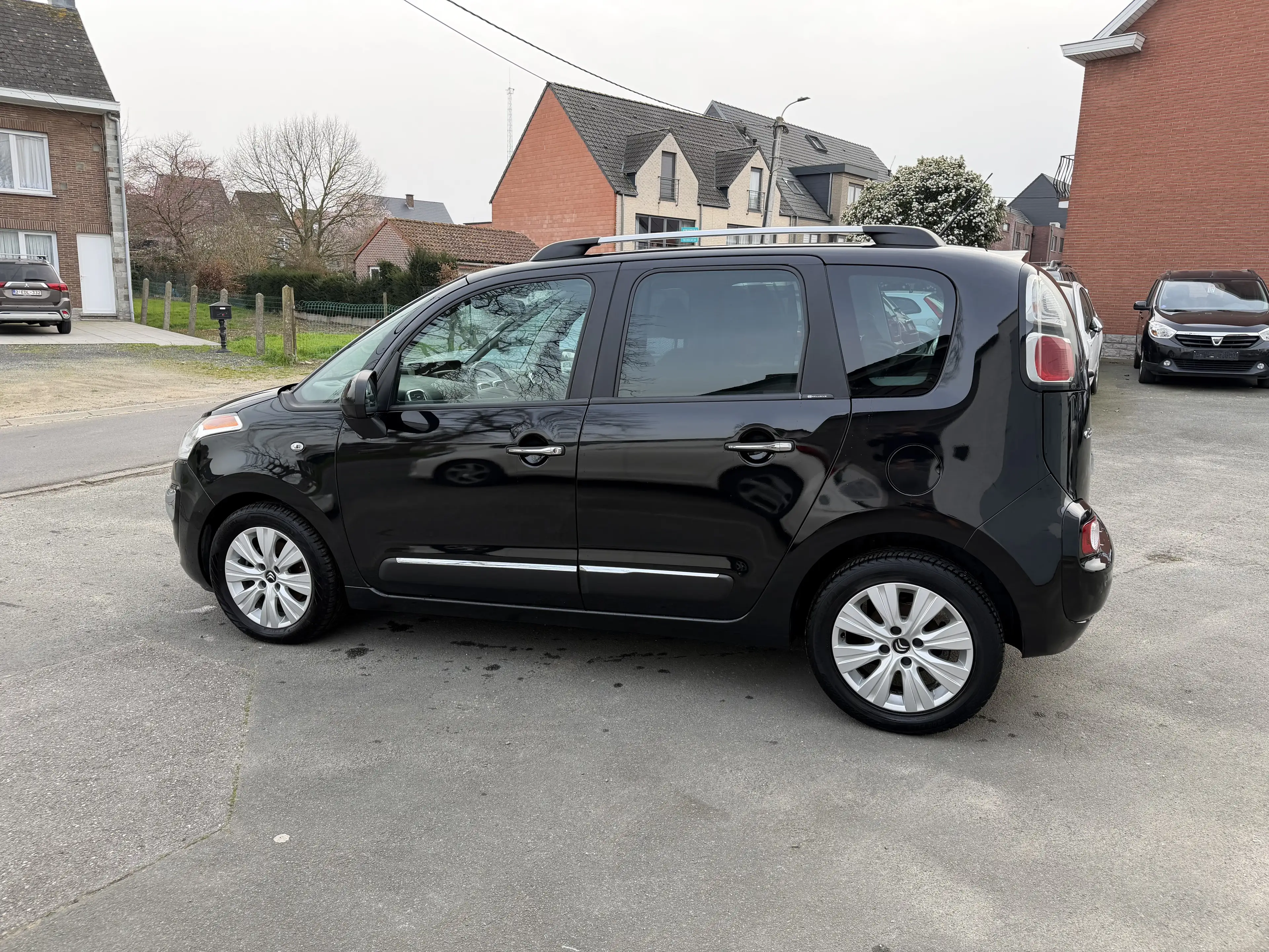 Citroen C3 Picasso 1.2 Exclusive Navi/Cruise/PDC/Camera — photo 8