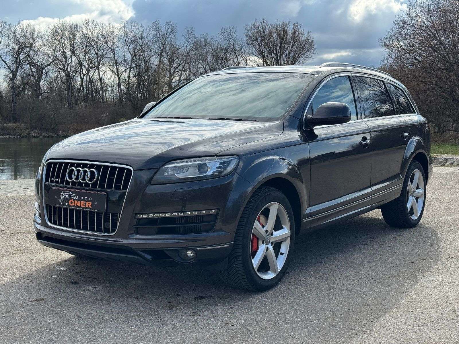Second hand Audi Q7 3.0
