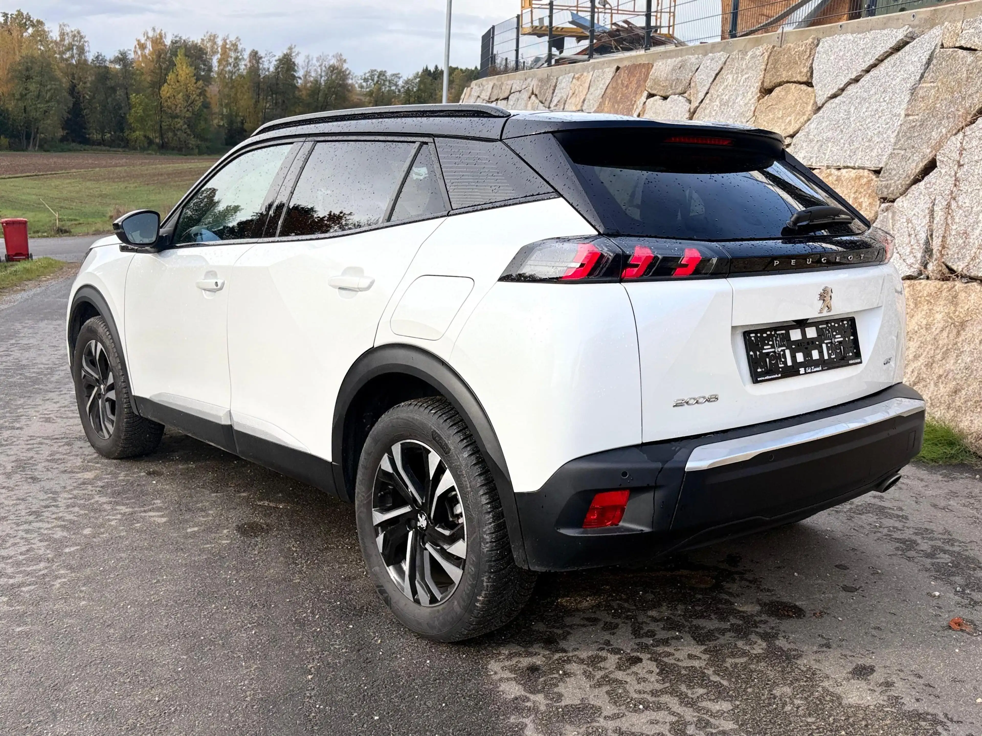 Peugeot 2008 GT — photo 7