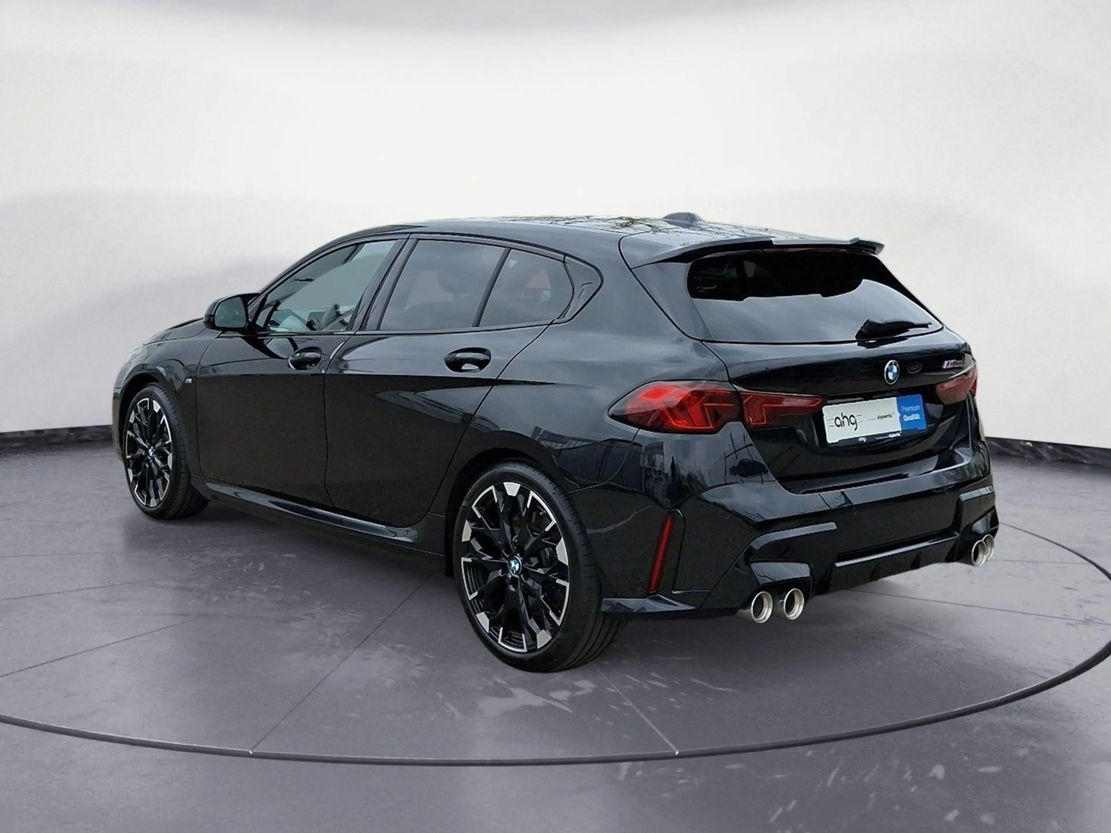 BMW 135 xDrive Adaptives Fahrwerk Komfortzugang — photo 4