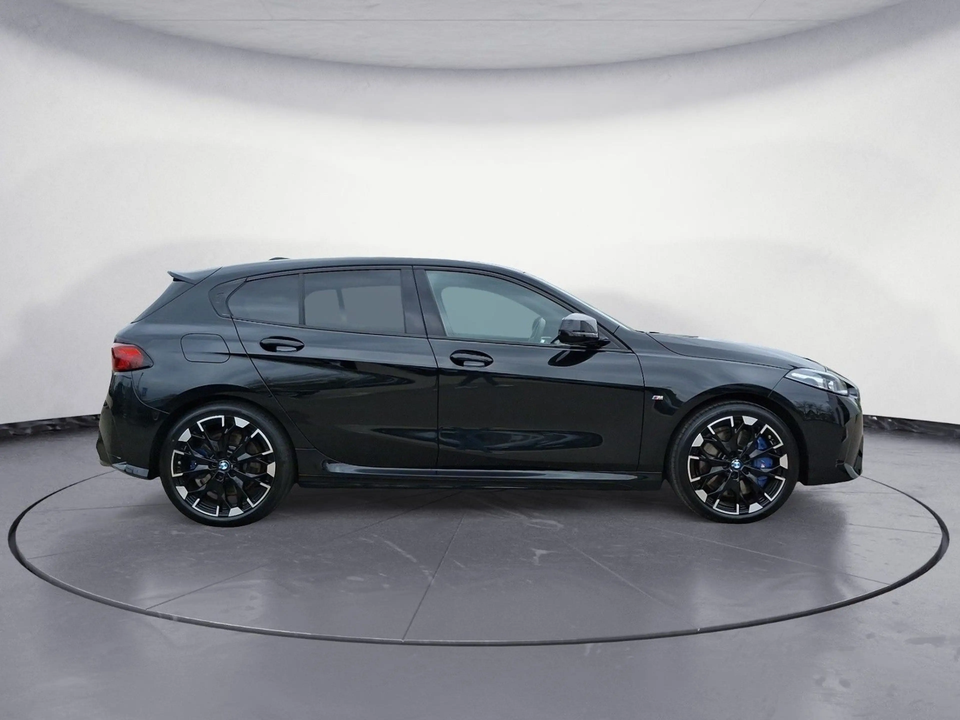 BMW 135 xDrive Adaptives Fahrwerk Komfortzugang — photo 6