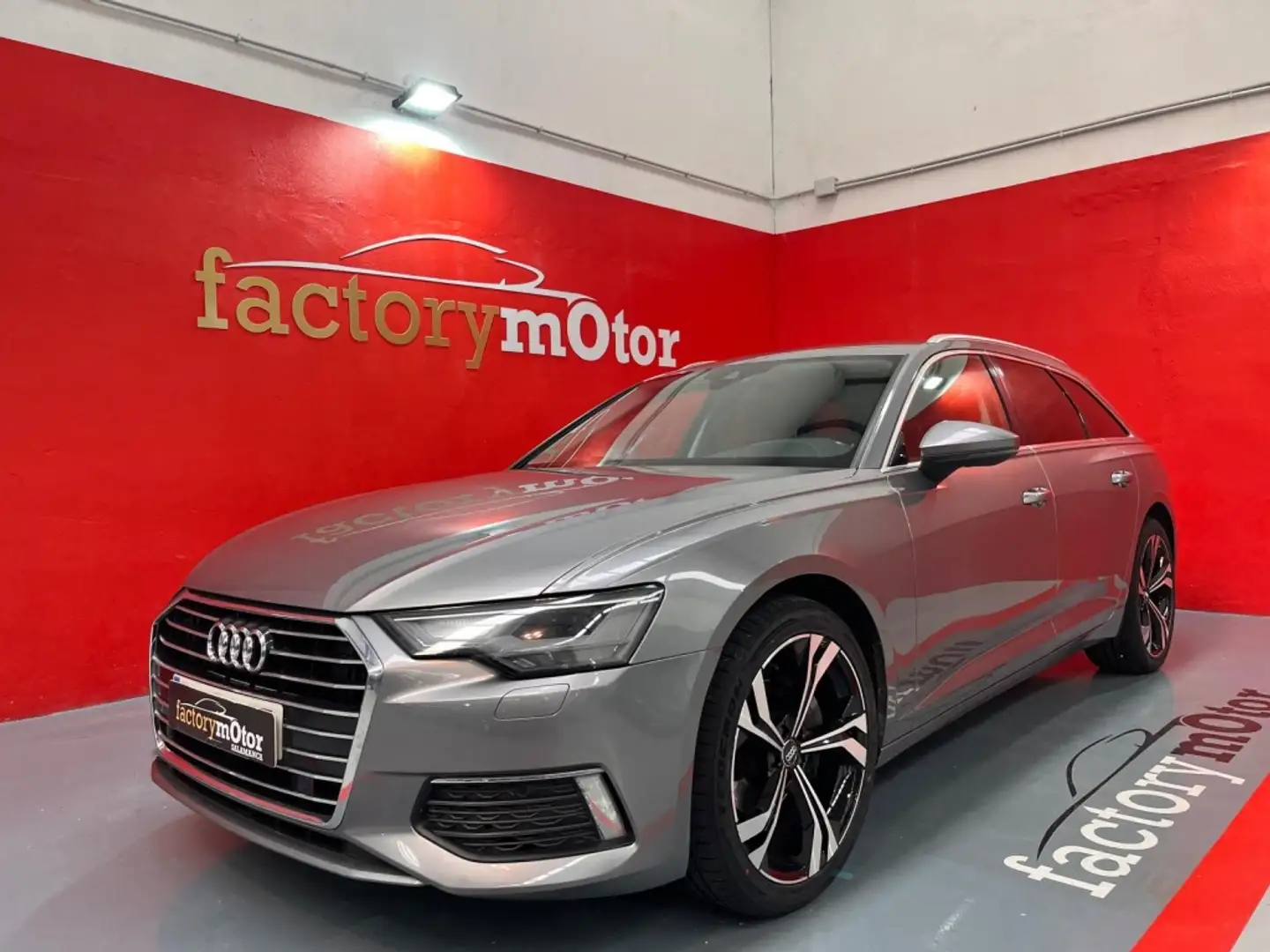 Audi A6 Avant 35 TDI S tronic Design Gris - 1
