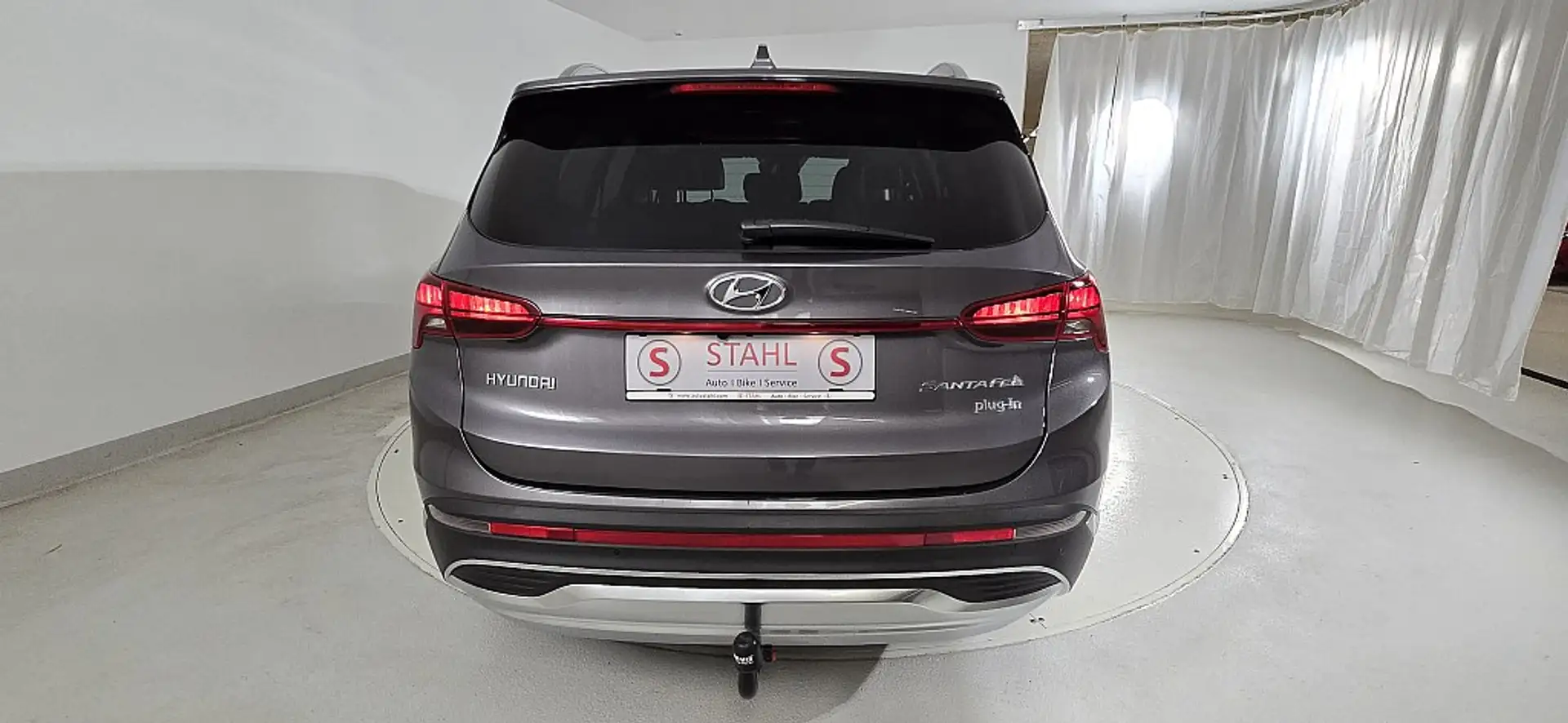 Hyundai SANTA FE Santa Fe 1,6 T-GDI Plug-In 4WD Trend Line Aut. ... Silver - 2