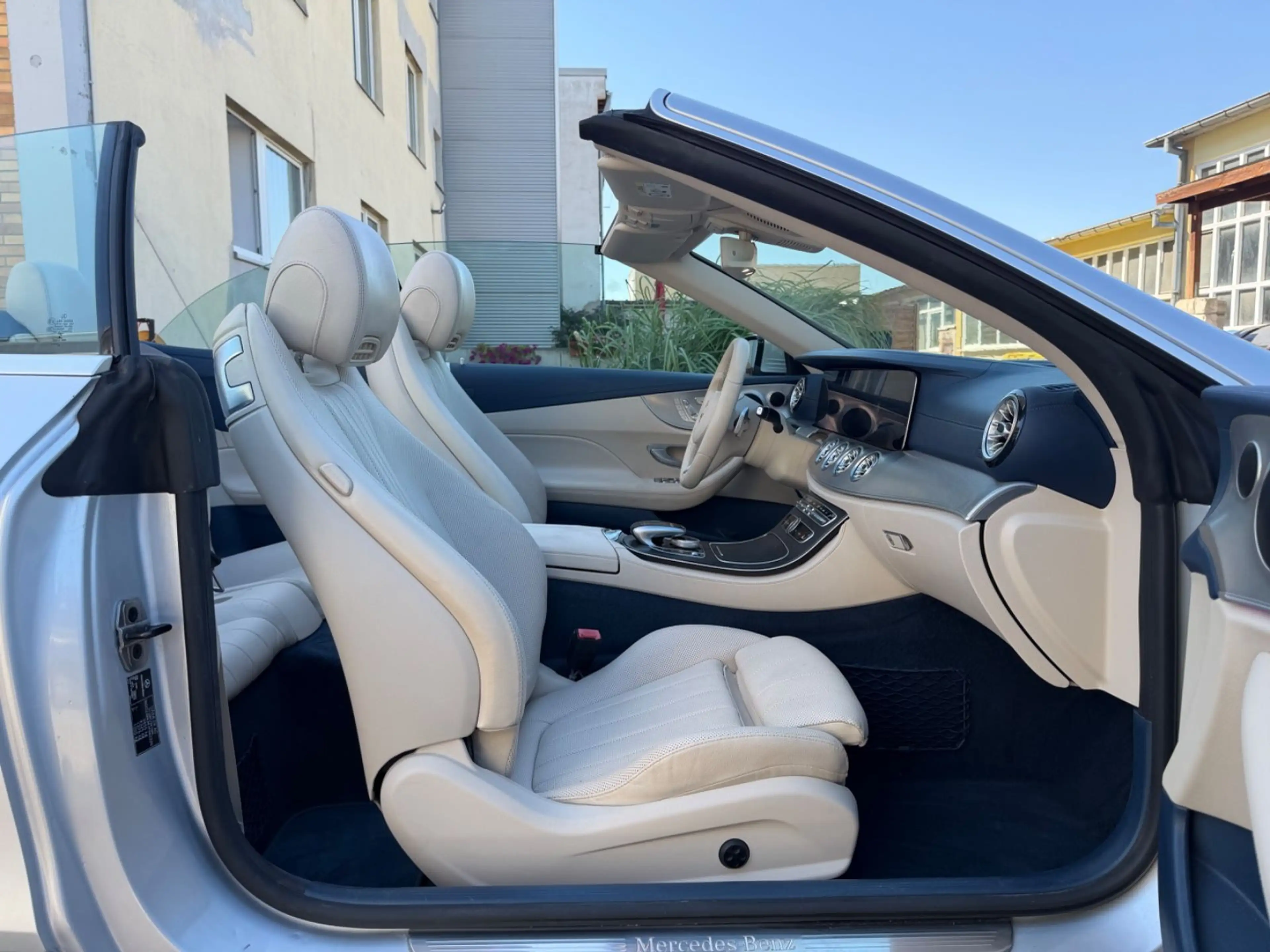 Mercedes-Benz E 350 Cabrio E 350 d 4Matic/AMG PACKET/HEAD UP/ — photo 13