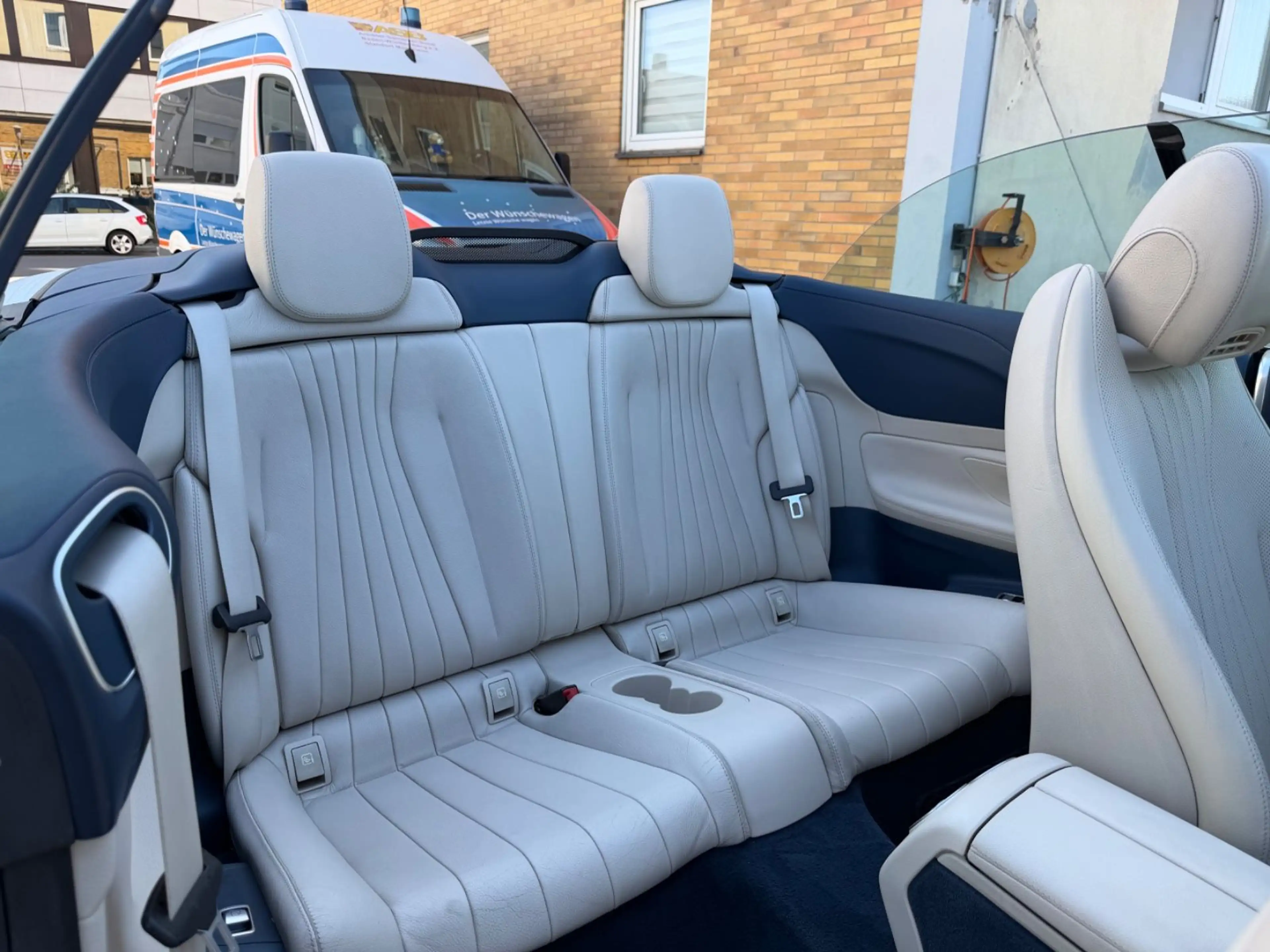 Mercedes-Benz E 350 Cabrio E 350 d 4Matic/AMG PACKET/HEAD UP/ — photo 15