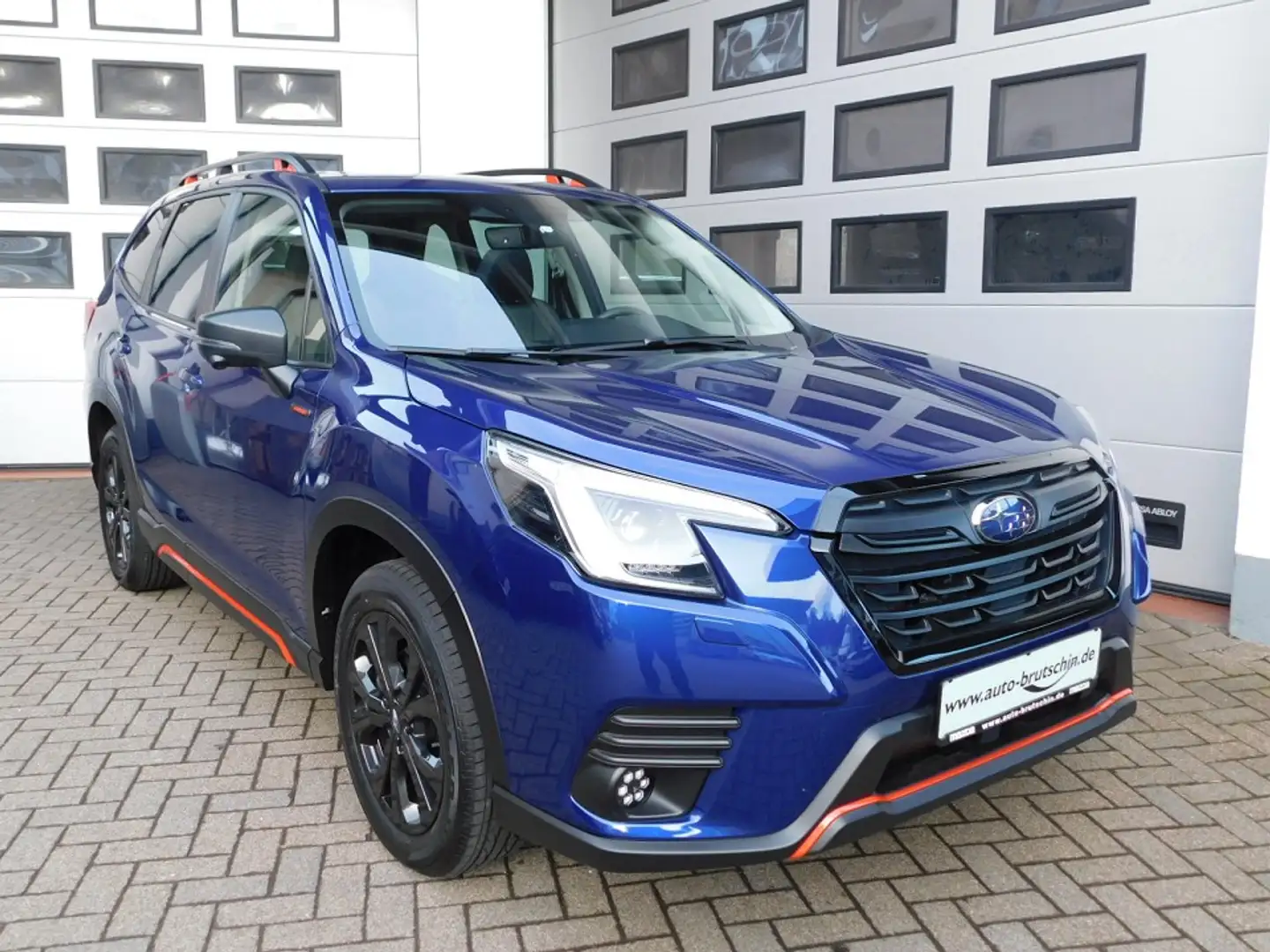 Subaru Forester 2.0ie Edition Exclusive Cross AT/AHK Blauw - 1
