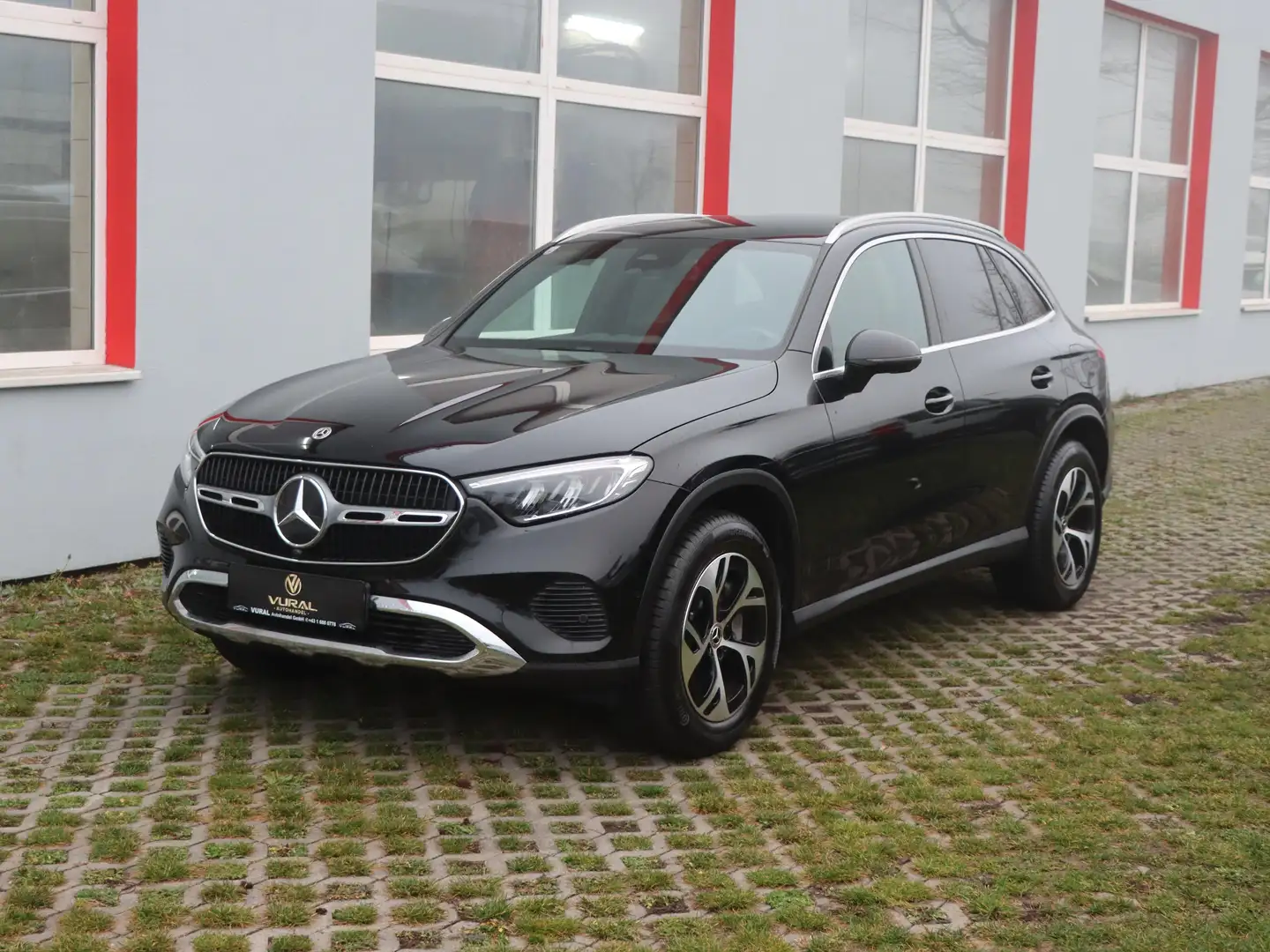 Mercedes-Benz GLC 300 de 4Matic | MB-GARANTIE 08/2028 | Schwarz - 2
