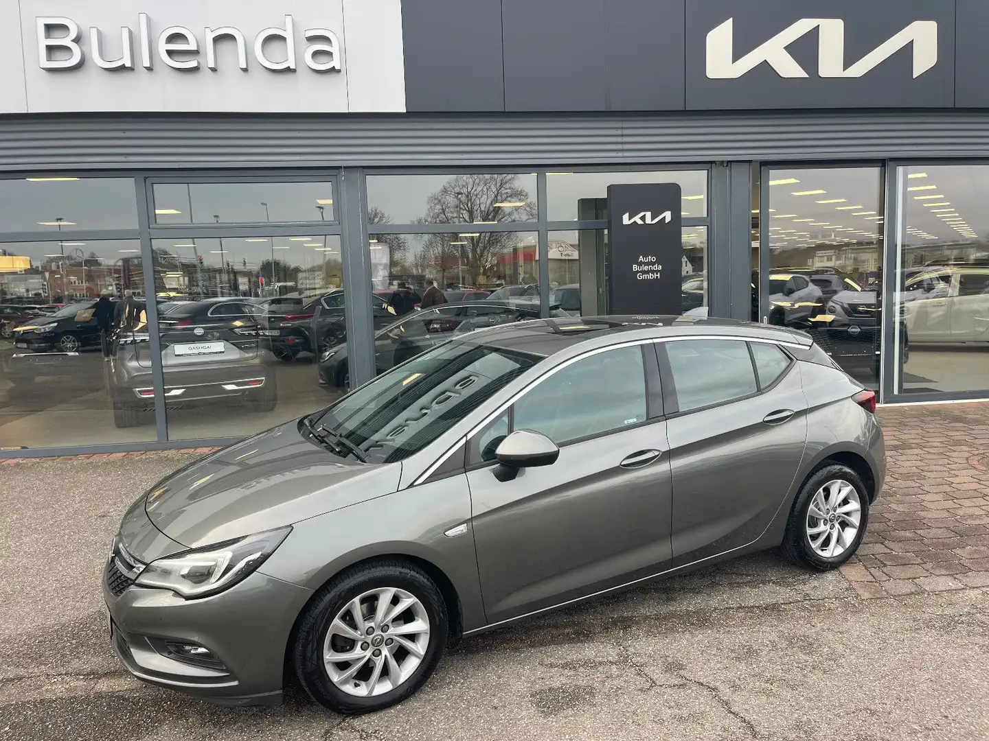 Opel Astra K Lim. 5-trg. Innovation Grijs - 1