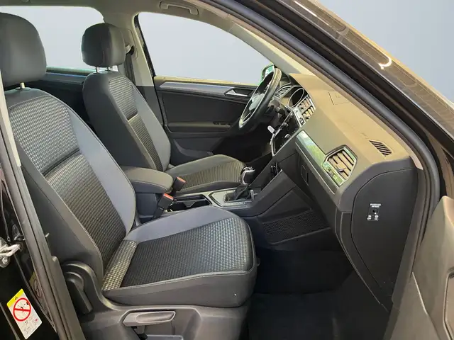 Volkswagen Tiguan view 10