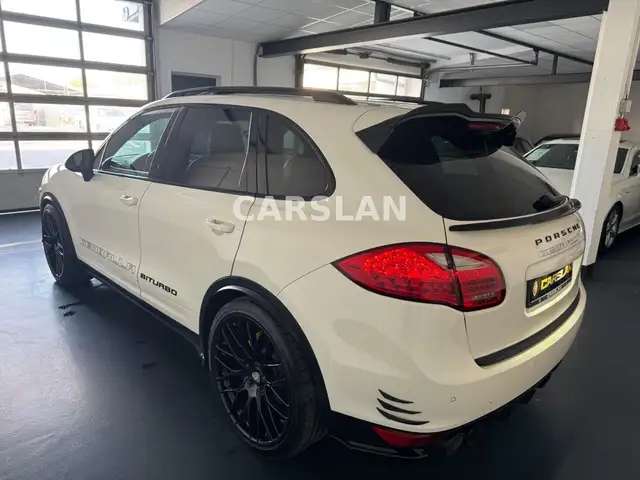Porsche Cayenne view 10