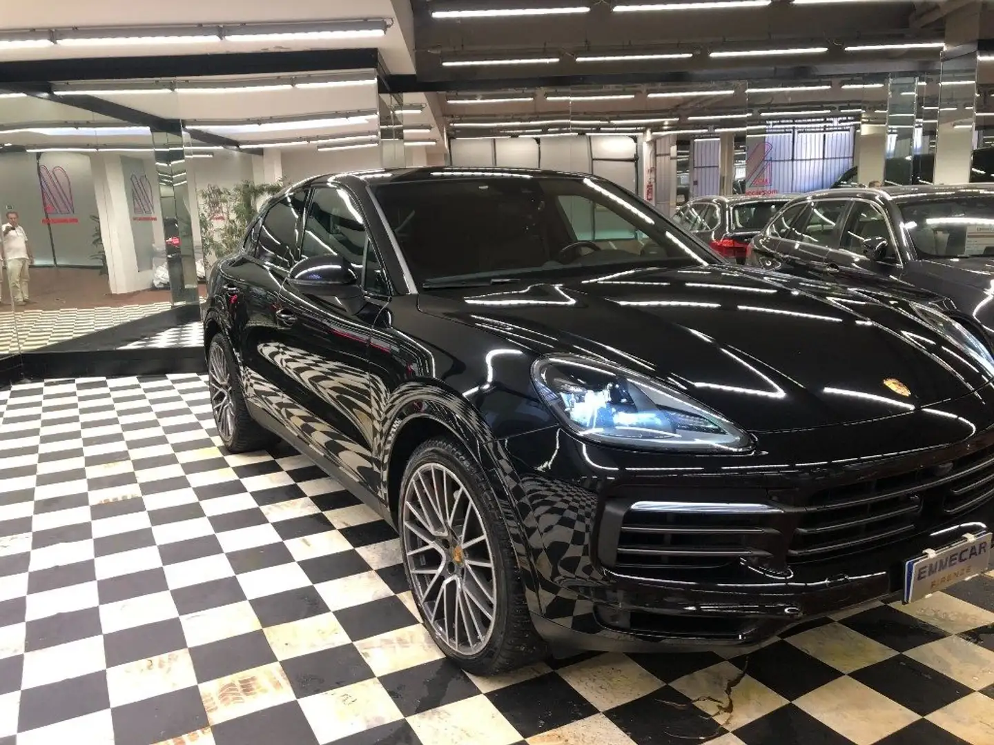 Porsche Cayenne Coupé 3.0 V6 Platinum Edition Zwart - 2