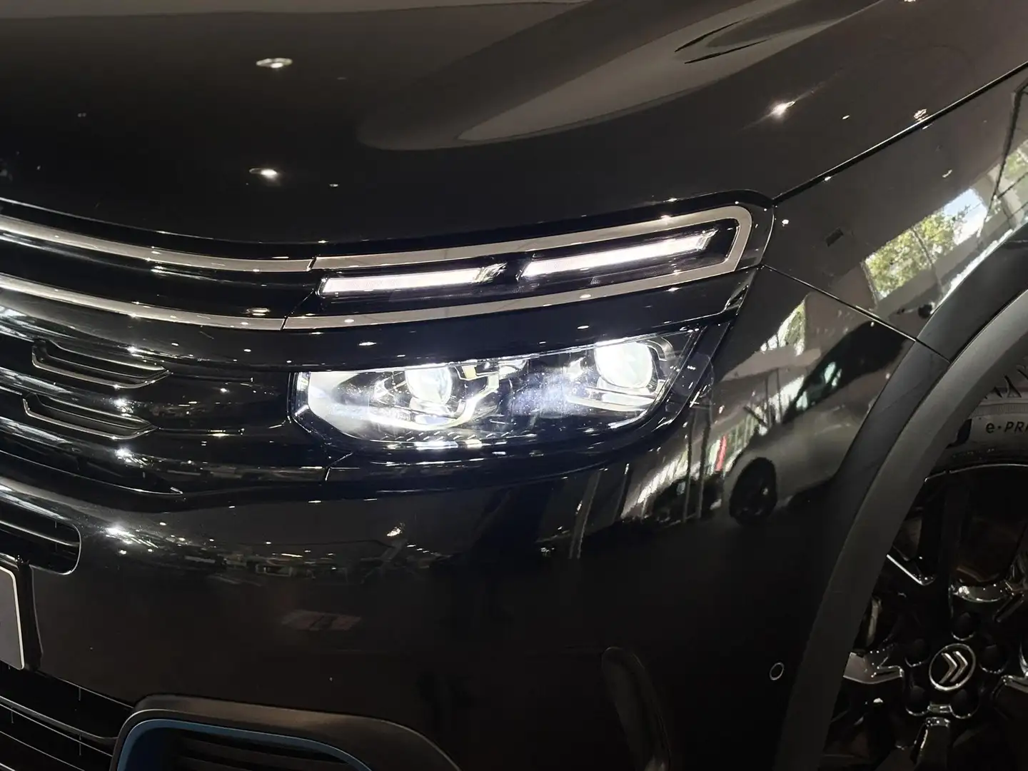 Citroen C5 Aircross Shine Pack 1.6 HYbrid PHEV 225pk e-EAT8 BLACK EDIT Schwarz - 2