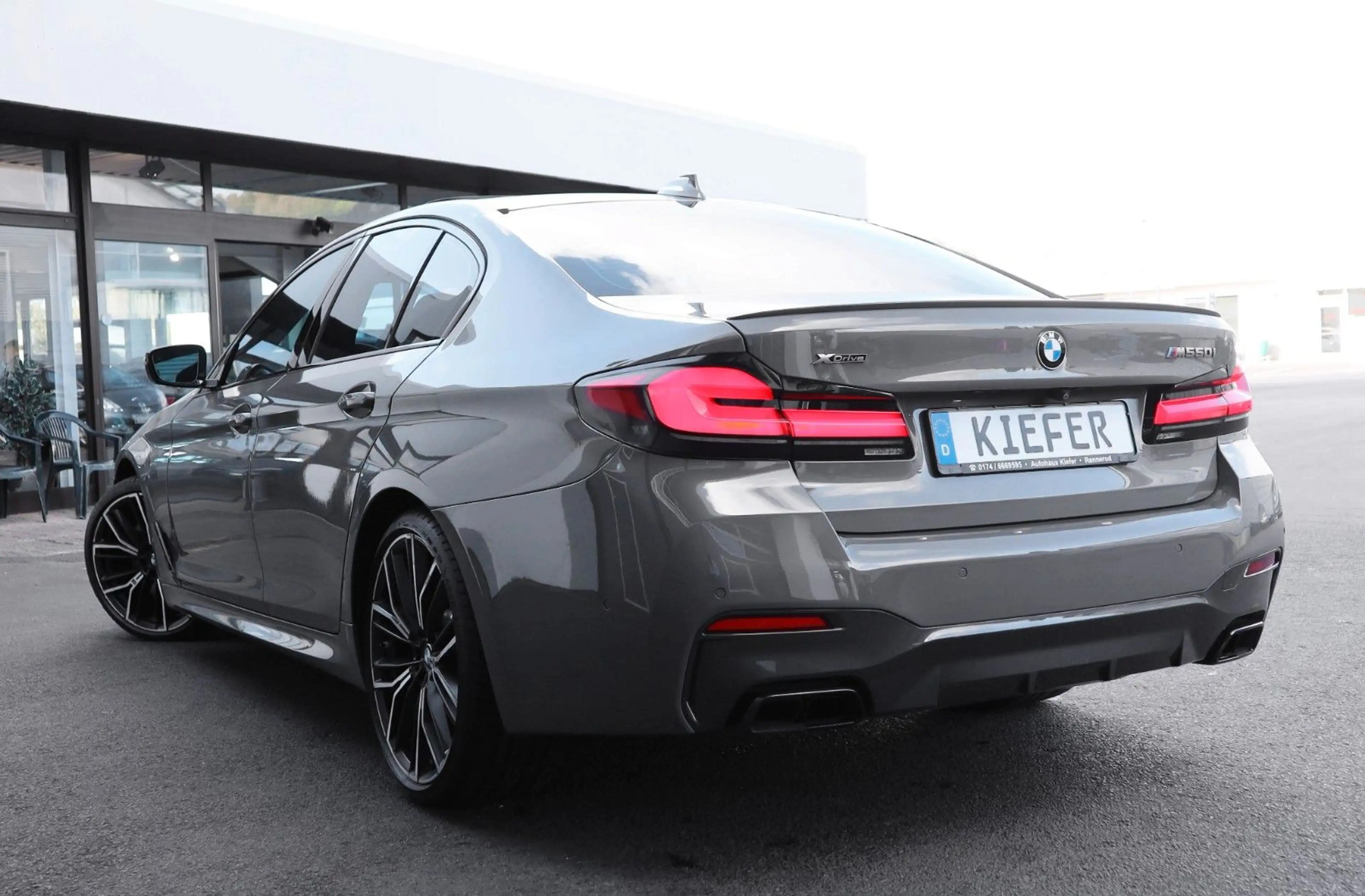 BMW 550 i xDrive/H&K/SHZ/SBL/CarPlay/TOTW/KAMERA/R20 — photo 6