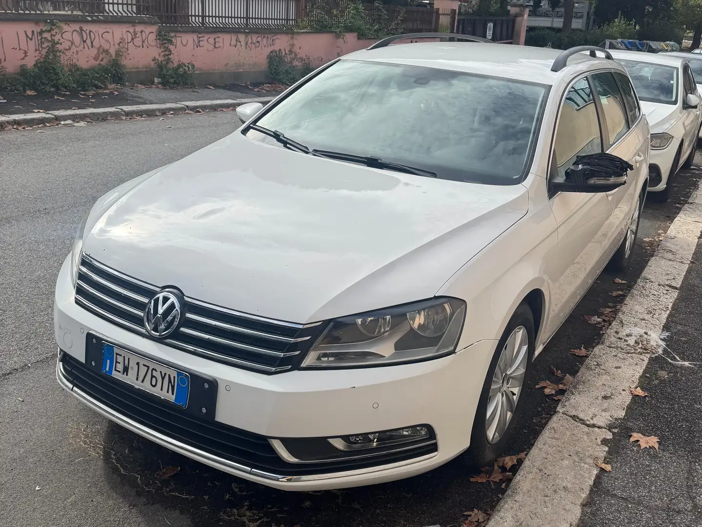 Volkswagen Passat Variant Passat VII 2011 Variant 1.6 tdi Comfortline Bianco - 1