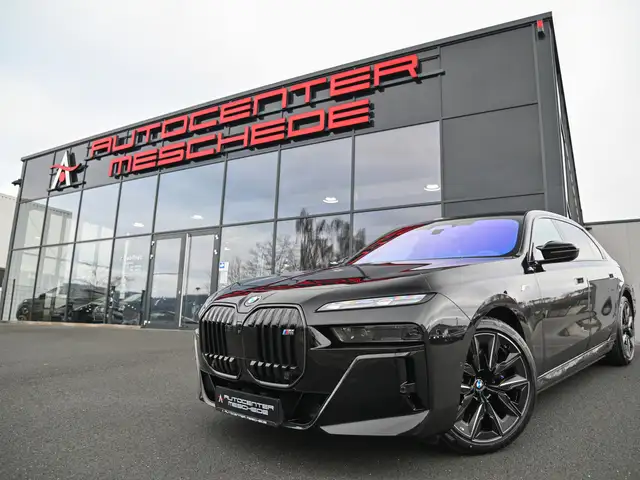 BMW i7 M70 xDrive Executive Lounge* Theatre Screen*