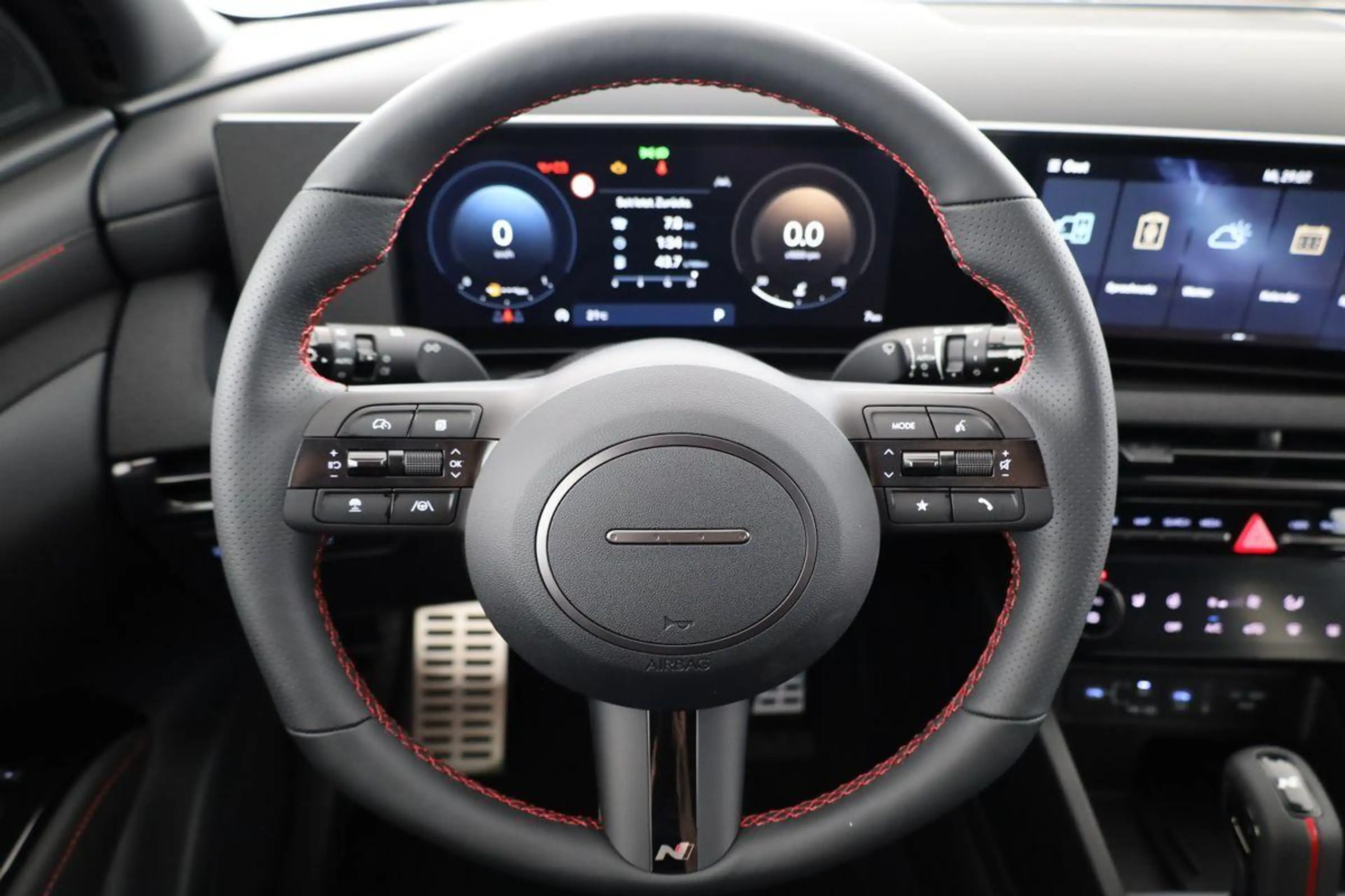 Hyundai TUCSON 1.6 T-GDI DCT 4WD N-LINE, AHK, el. Klappe, Teil... — photo 5
