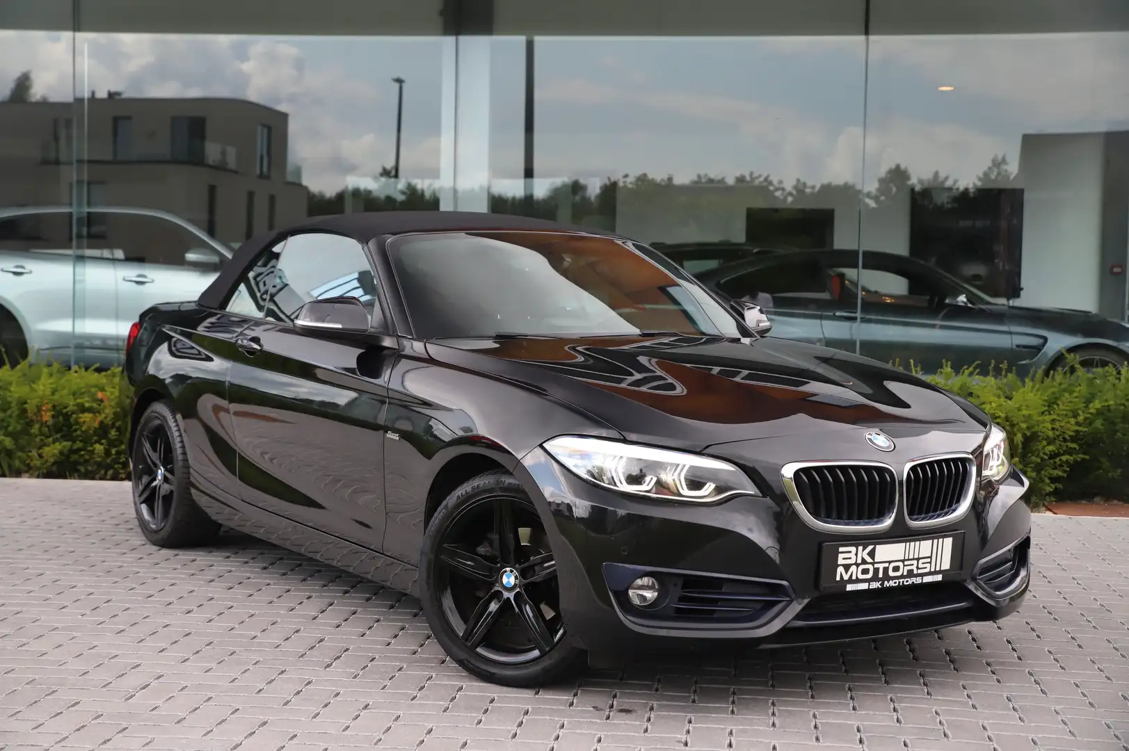 BMW 218 i Cabrio Sport Line /1st OWNER/LED/AUTOMAAT/NAVI Noir - 1