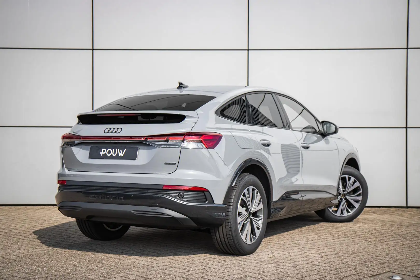 Audi Q4 e-tron Sportback 45 286pk Advanced edition 82 kWh | Assis Szary - 2