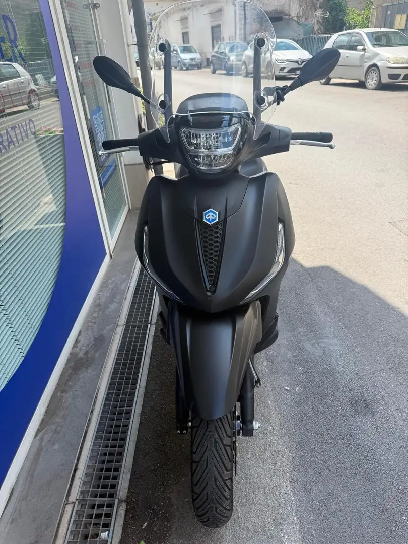 Piaggio Beverly 400 ABS-ASR Deep Black Nero - 1