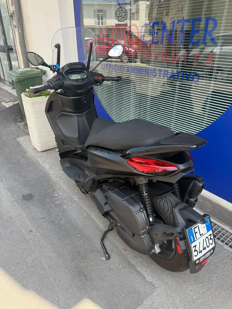 Piaggio Beverly 400 ABS-ASR Deep Black Nero - 2