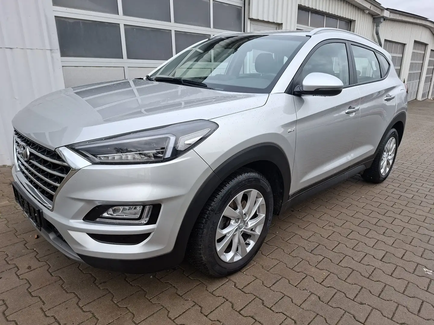 Hyundai TUCSON Trend 2WD Grau - 1