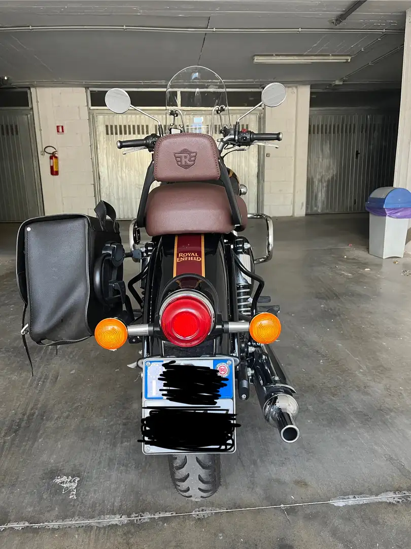 Royal Enfield Classic - 1